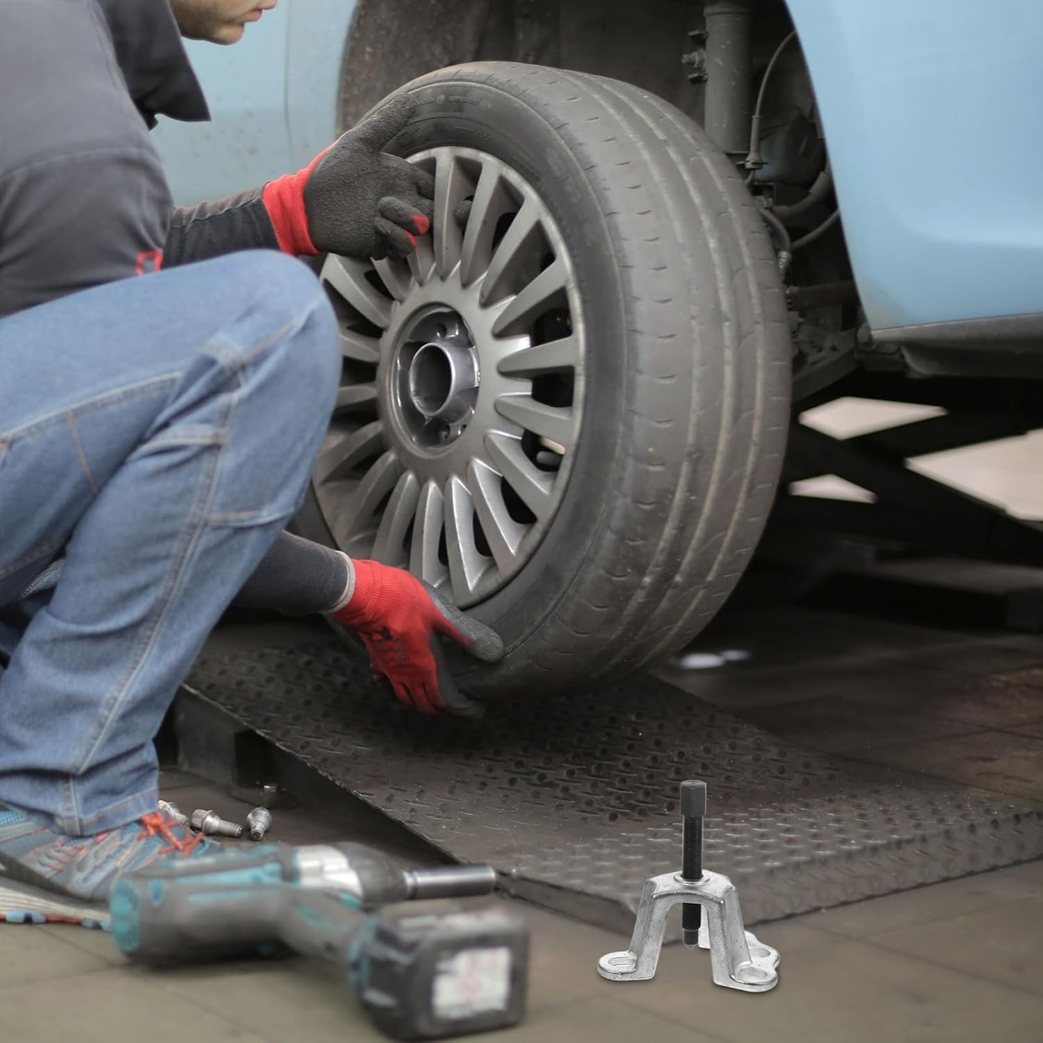 HORIALENCE Brake Drum Puller and Axle Removal Tool, Silver Metal Wheel Hub Bearing Puller, Front Hub Installer and Gasket Remover for Automotive Repair and Small Bearing Extraction image number 4