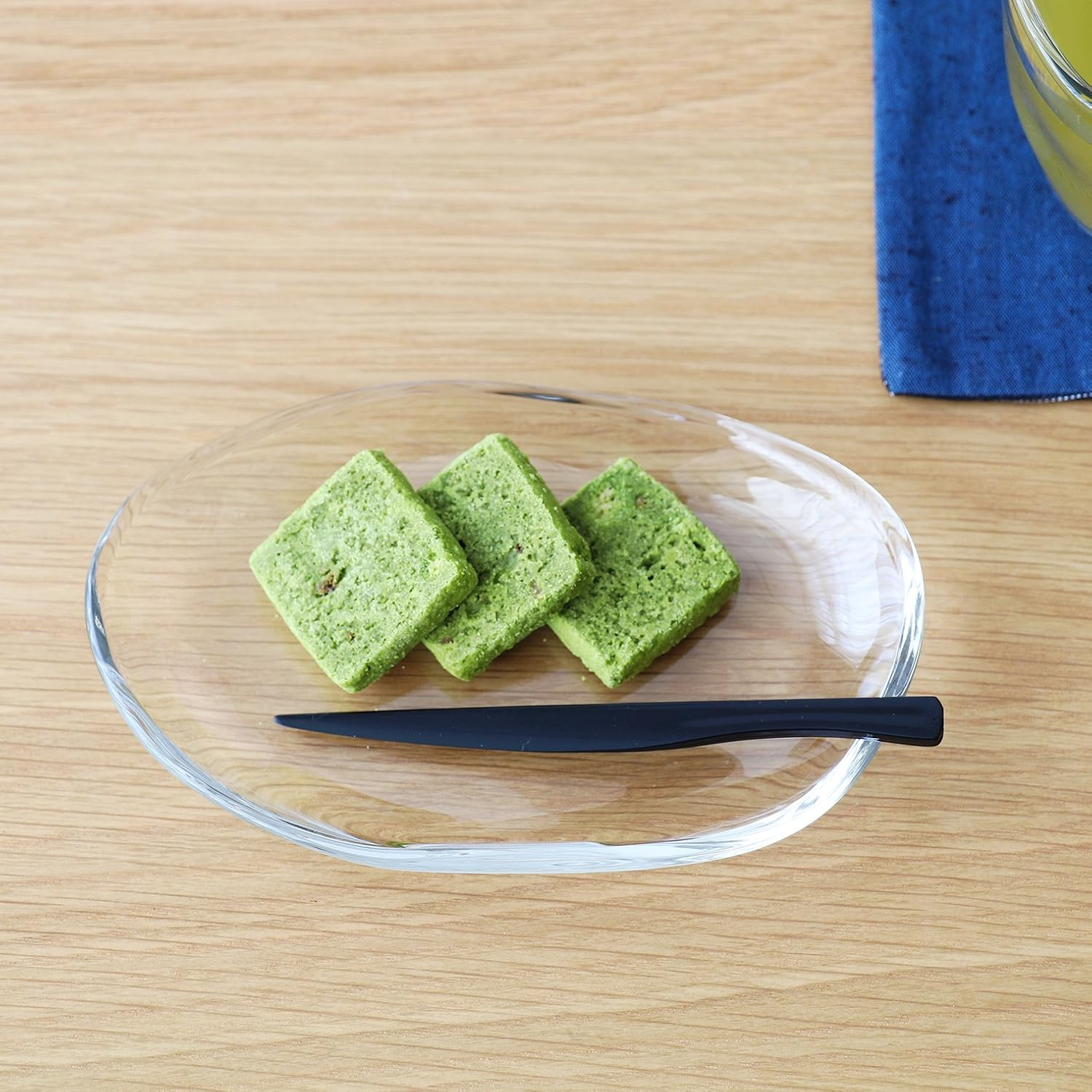 ADERIA P6283 Sneaker Mini Tray, Clear, Set of 3, Made in Japan, Dishwasher Safe, Bean Plate, Small Plate, Serving Plate, Cake Plate, Dish, Lunch Glass, Middle Plate, Japanese Dish, Boys, Long Plate,