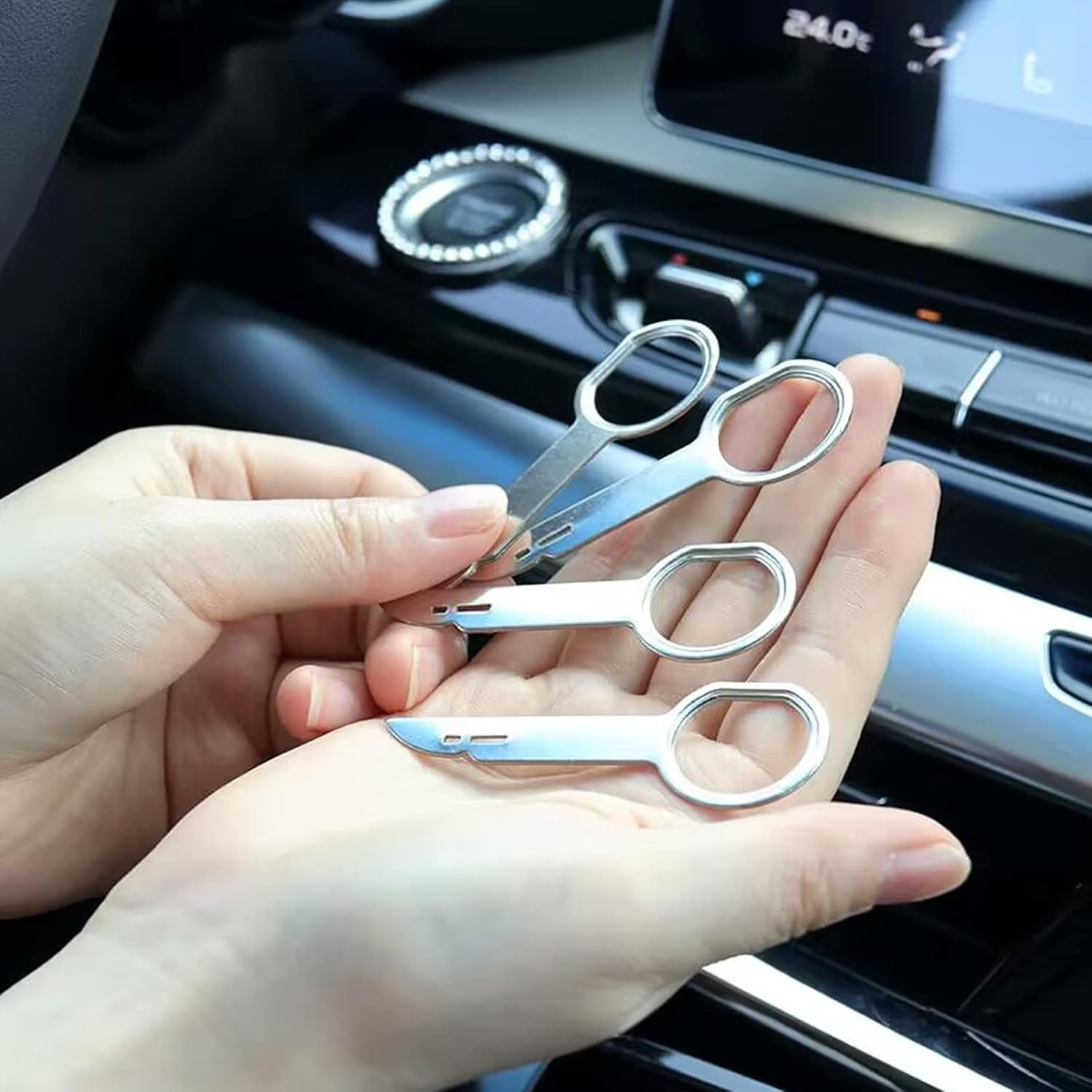 Radio Removal Tool Key Set for Ford, Volkswagen, Audi, and Mercedes, Car CD DVD Host Key Disassembly Tool 4PCS image number 1