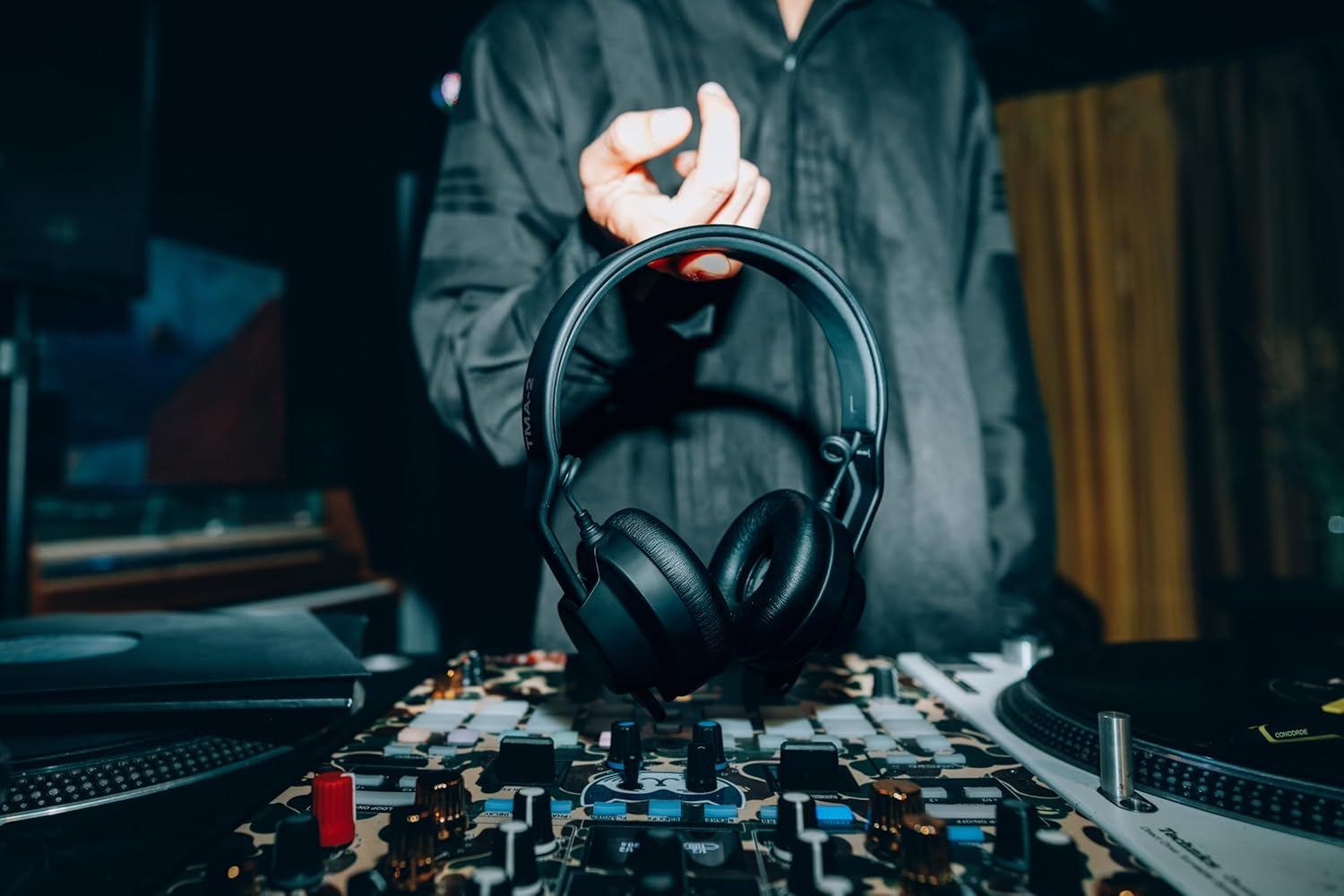 AIAIAI TMA-2 DJ Wireless Headphones image number 2