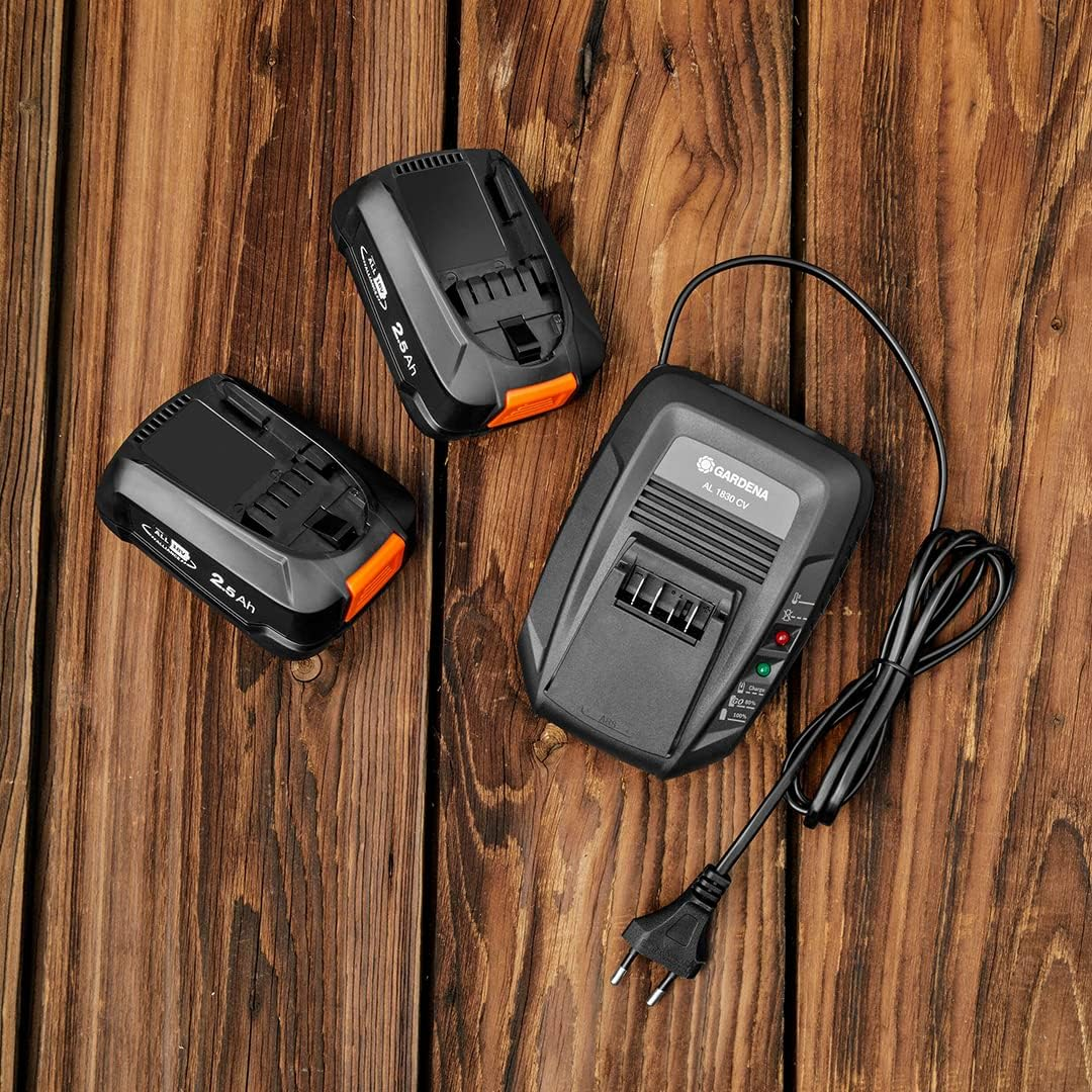 Gardena Quick Charger & 2 X 2.5Ah Battery Kit image number 6