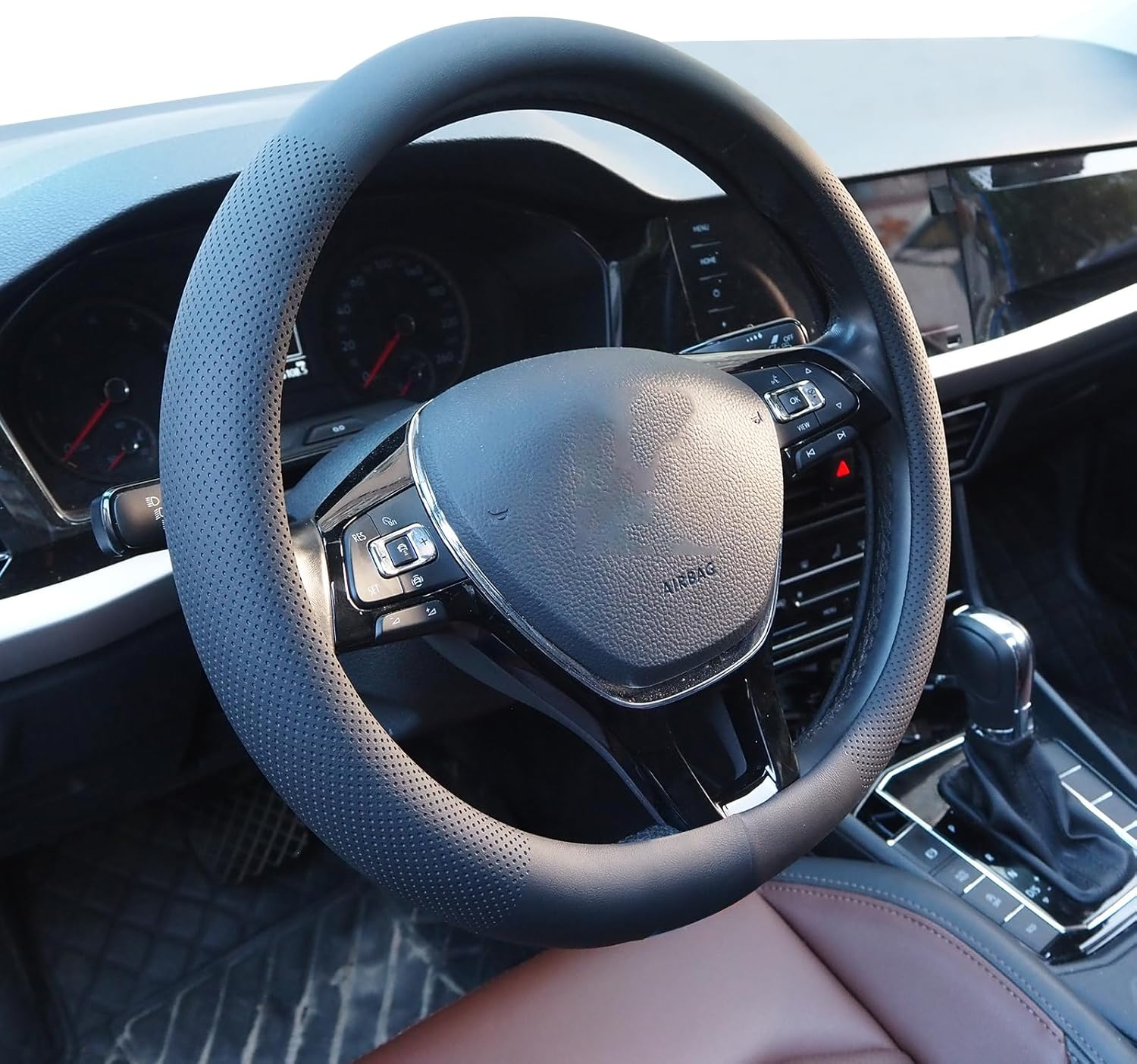 Nappa Leather Car Steering Wheel Cover for 14-15 Inches, Anti-Slip Soft Leather Steering Wheel Cover Full Surround, Universal Breathable O-Shaped, D-Shaped Steering Wheel Protector (Black-O Shaped) image number 1