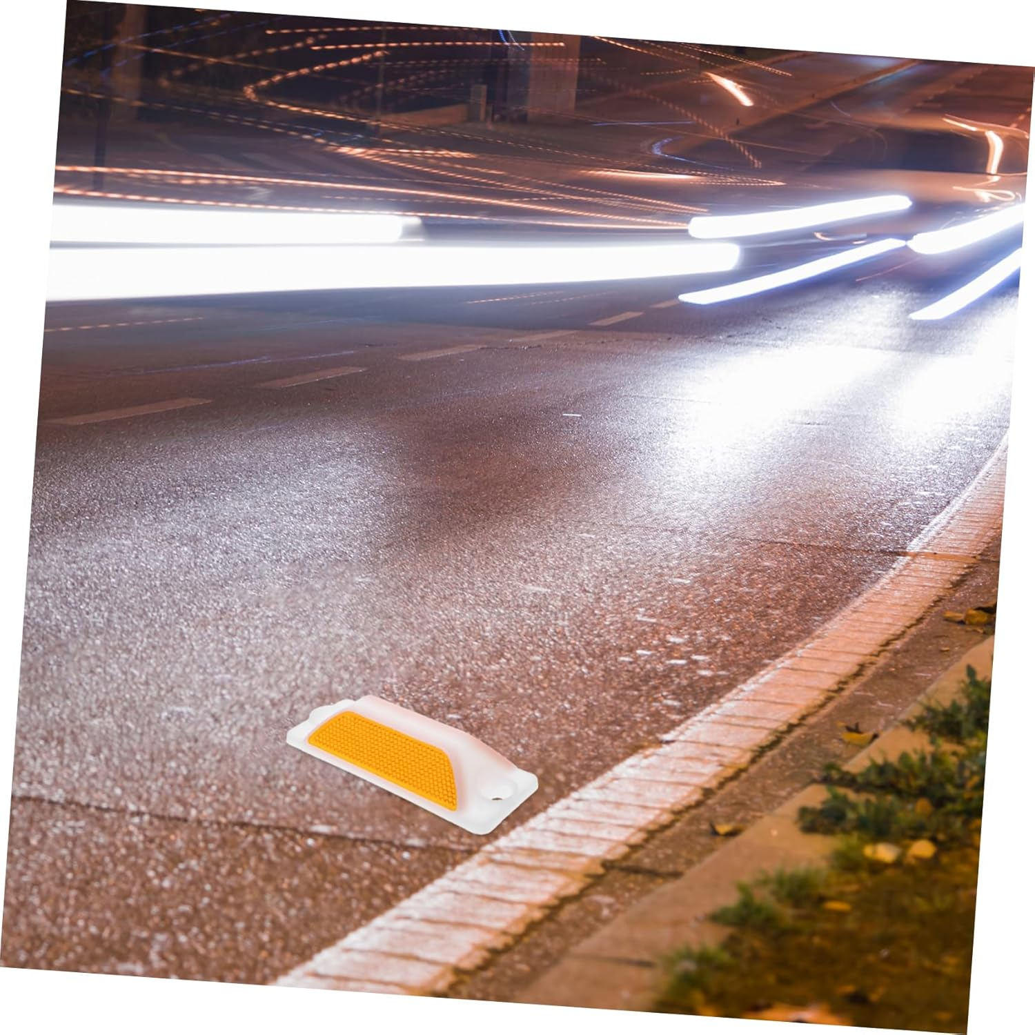 2Pcs Reflective Delineator Markers for Driveways Parking Lots Weatherproof Pavement Delineators Safety Reflectors as Warning Sign for Road Safety image number 4