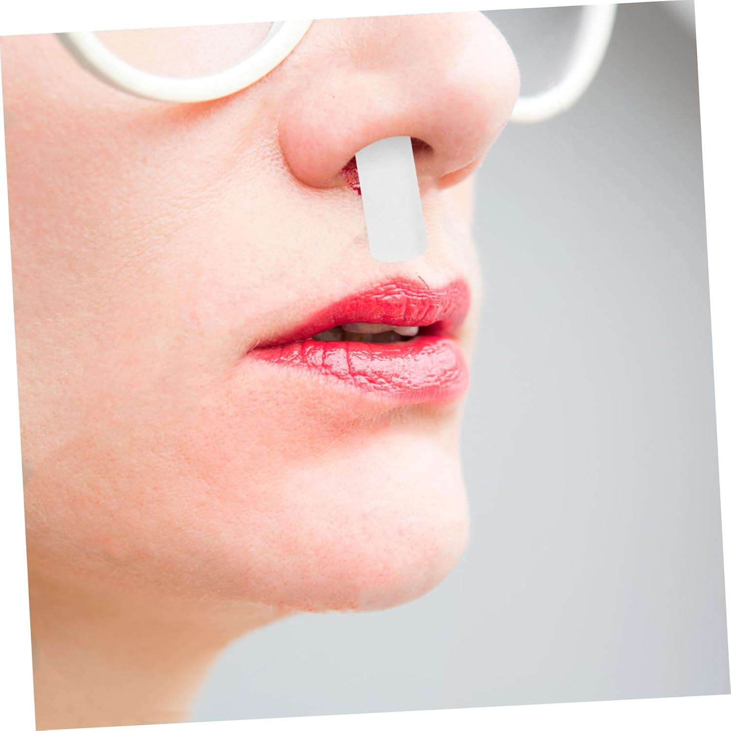 Alipis 50Pcs High Absorbent Cotton Rolls for Nose Plugs and Dental Use 1.5X3/8 Inch Disposable Nose Bleed Plugs for Home Care