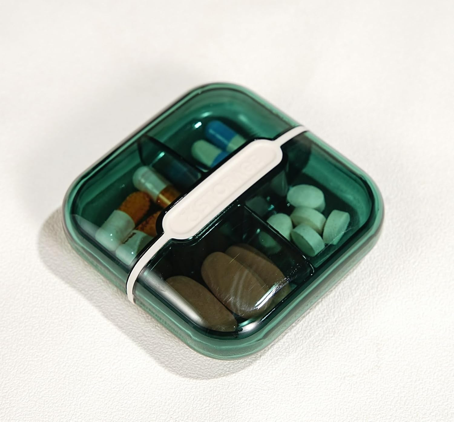 Portable Weekly Pill Organize Compact Travel Medicine Dispenser with Compartments for Daily Medication Managemen (Clear, 4) image number 5