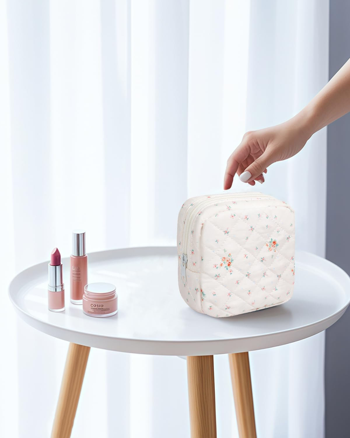 DDPOND Floral Makeup Bag, Small Cosmetic Bag for Women Girls, Cute Cotton Quilted Bag, Pink Floral
