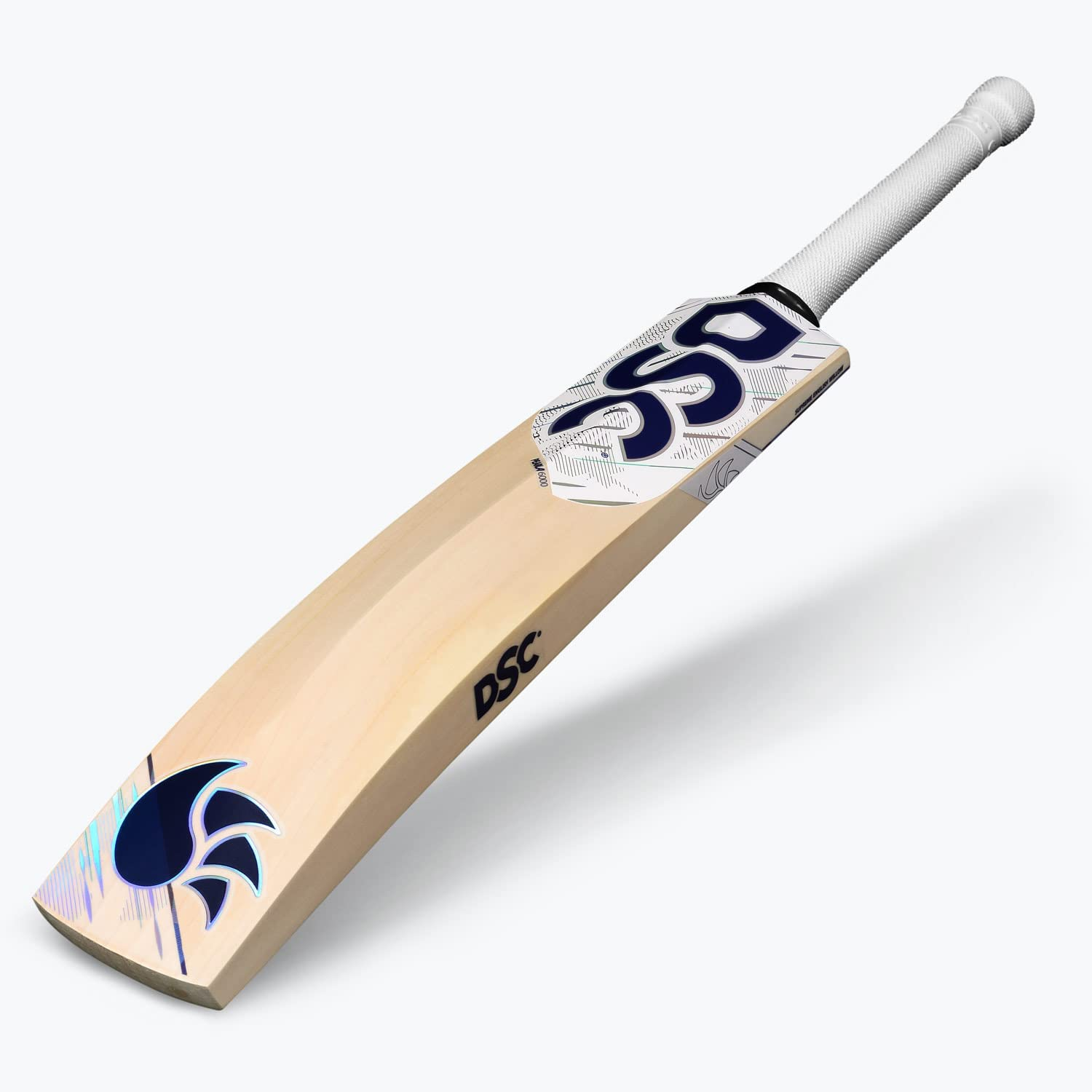 DSC Pearla 6000 Cricket Bat | Grade 3 English Willow | Short Handle, Hex Grip | Handcrafted for Stability and Maximum Hitting Area image number 2