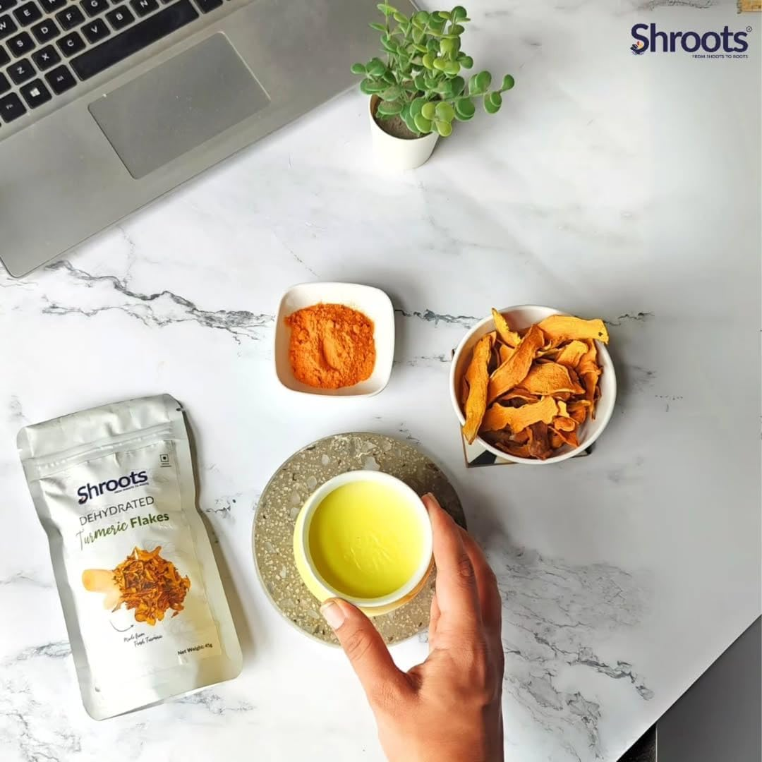 SHROOTS Dehydrated Turmeric Flakes Pure Vegetarian Gluten-Free No Added Salt Easy Cooking Essential Machine Dried Vegetables with Natural Aroma Ideal for Camping or Everyday Meals 1.59 Oz, Pack of 1 image number 5