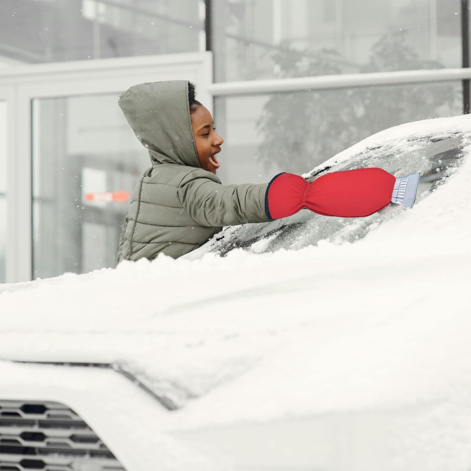 Ice Scraper with Gloves Thick Wool Gloves and Plastic Windshield Ice Scraper Quickly Remove Snow Frost for Car Truck SUV Waterproof Snow Removal Gloves Vehicle Ice Removal Tool (Red) image number 3