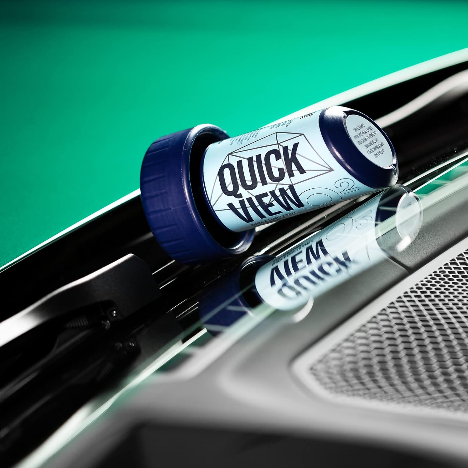 GYEON Quartz Quickview - Easy-To-Use Ceramic Coating for Glass - Extremely Hydrophobic - Professional Grade Ceramic Coating - Applies in Seconds - Perfect Addition to Your Car Detailing Kit image number 6