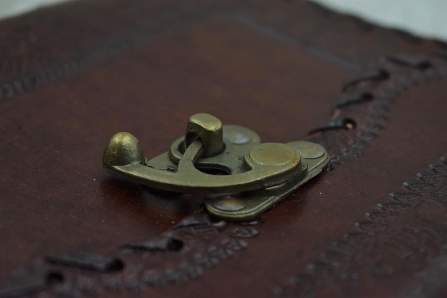 OVERDOSE Mehrab Brass C-Lock Leather Journal - Handmade Antique Stone Journal Diary Leather Sketchbook Drawing Notebook - 6 X 8 Inches | 15 X 20 Cm | A5 image number 6