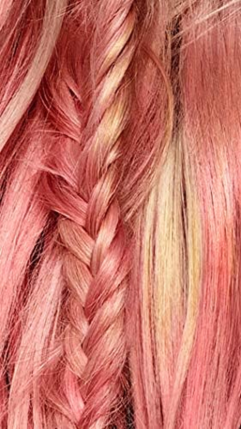 L'Or&eacute;al Paris Colorista Spray Rose Gold (Temporary 1 Day Colour) image number 2