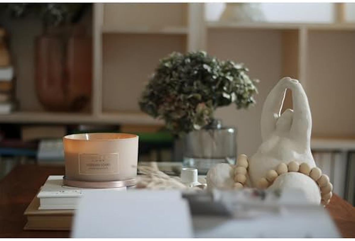 Haven Peony & Patchouli Scented Candle in Glass Jar - Clean-Burning Soy Wax Blend with Natural Cotton Wick - Long-Lasting Aromatherapy Candle for Home Decor & Fragrance image number 4