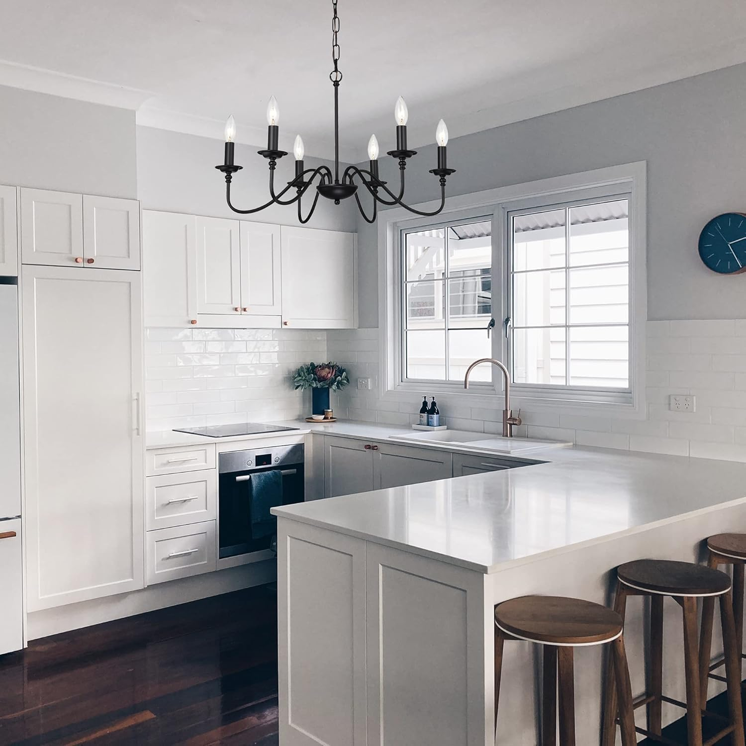 Black Farmhouse Chandelier 6-Light Candle-Style Chandeliers with Adjustable Chain, Rustic Metal Ceiling Light Fixture for Dining Room, Kitchen, Living Room or Entryway, E14 Base image number 1