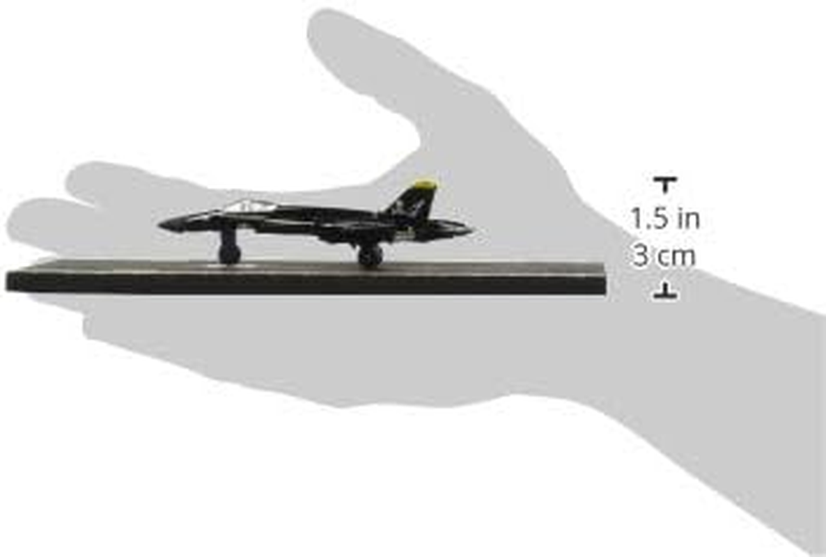 Hot Wings F-18 Jet (Black & Yellow) with Connectible Runway image number 2