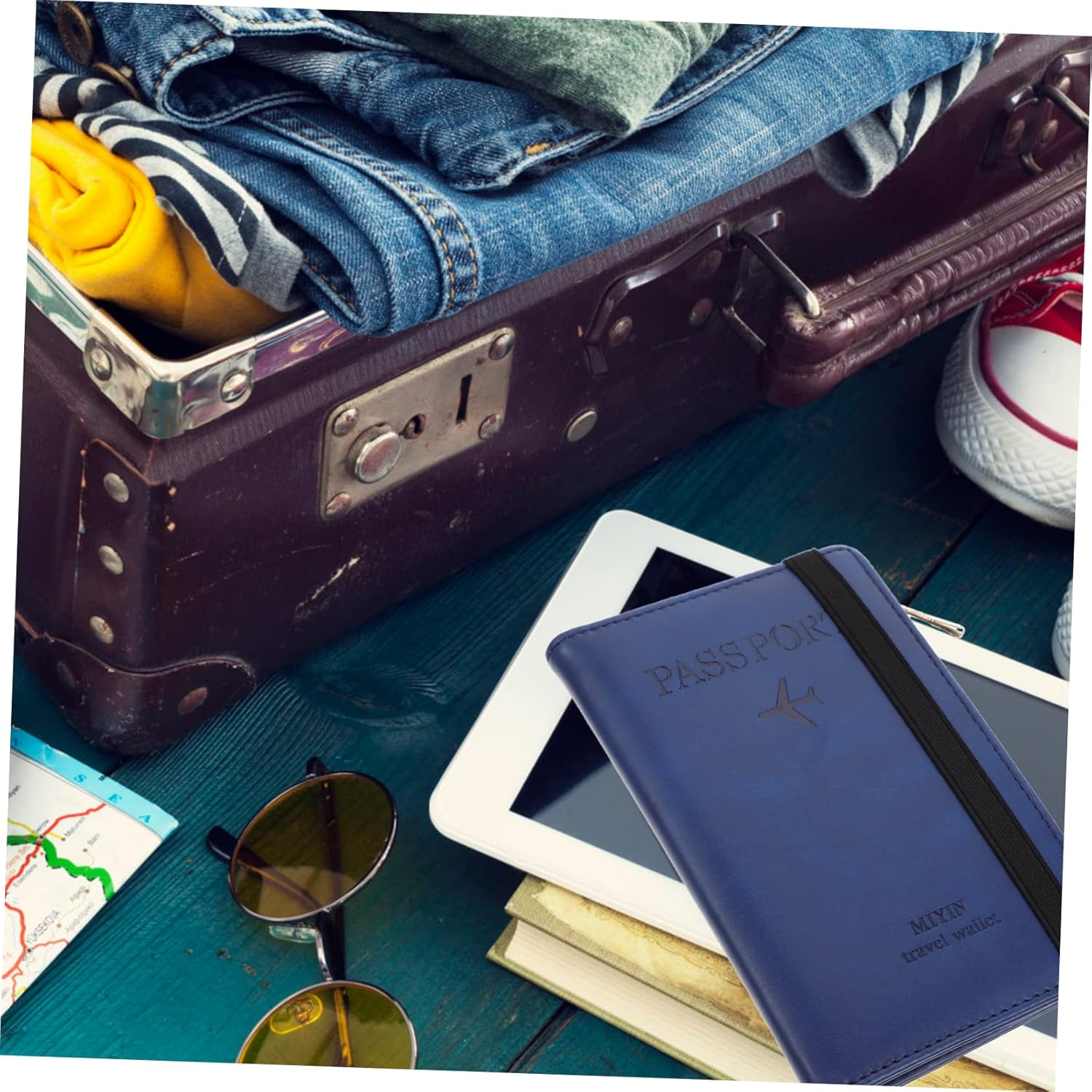 HONMEET Pu Passport Holder and Cardholder RFID Blocking Travel Document Organizer Short Style Cover Suitable for Travel and Secure Storage in Royal Blue image number 4