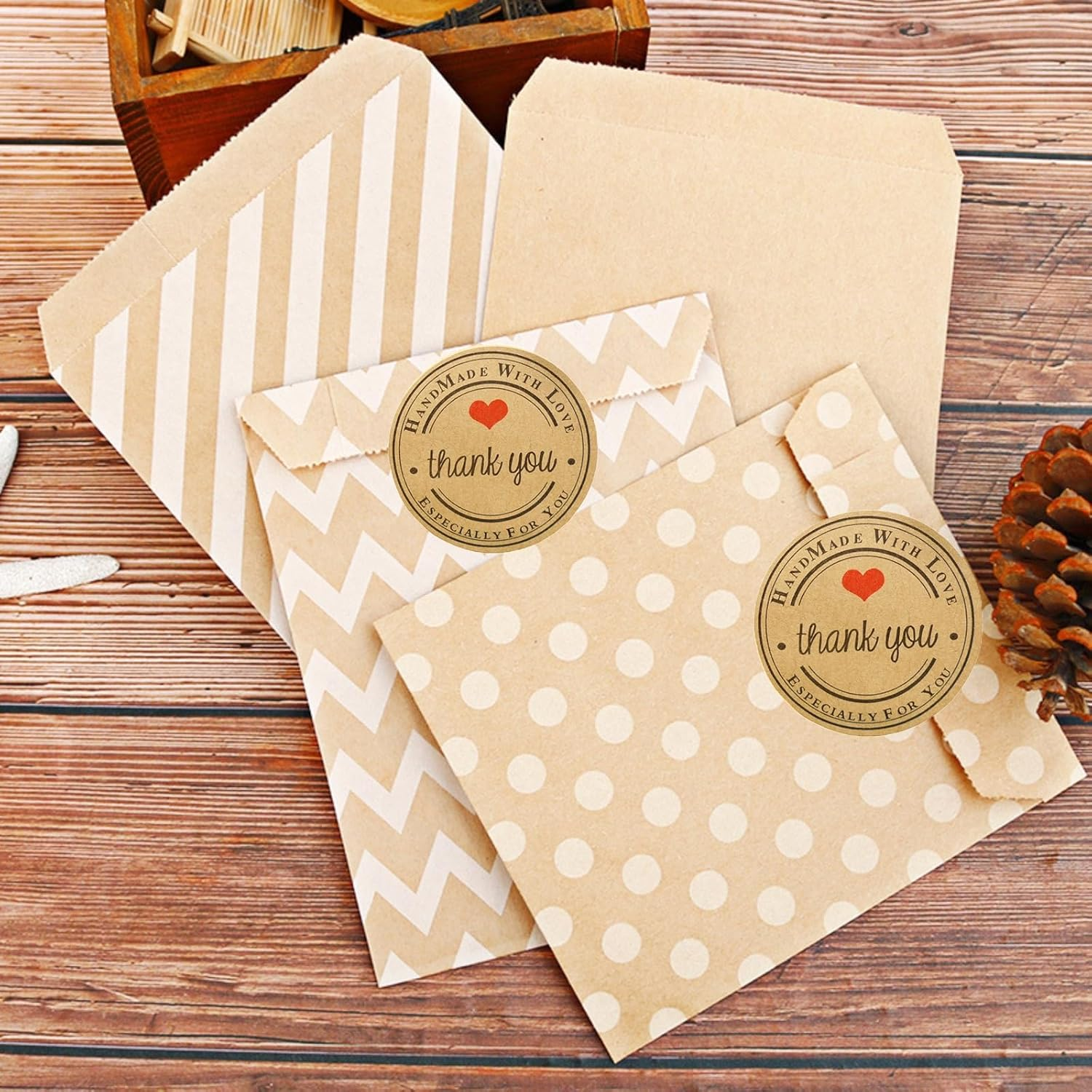 MAIHUO 60 Pcs Mini Gift Bags,Party Kraft Paper Bag with Thank You Stickers,Small Goodie Bag,4 Patterns Greeting Card Envelope,9X11.5Cm image number 1