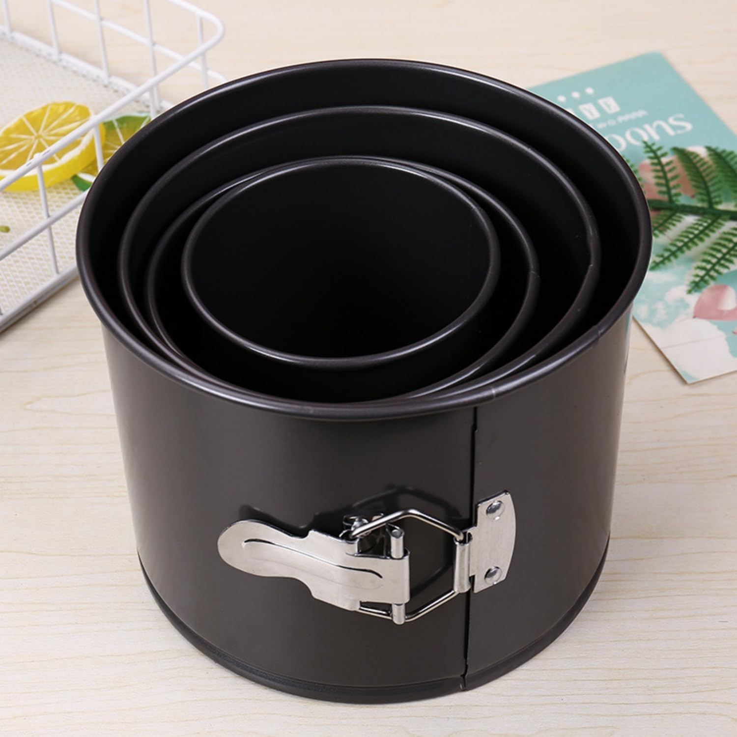 WUWFKUI 4Pcs Cake Moulds Nonstick Springform Pan,With Removable Bottom Tall round Cheesecake Pan Set Size of 10Cm, 12Cm, 14.5Cm, 17Cm image number 4