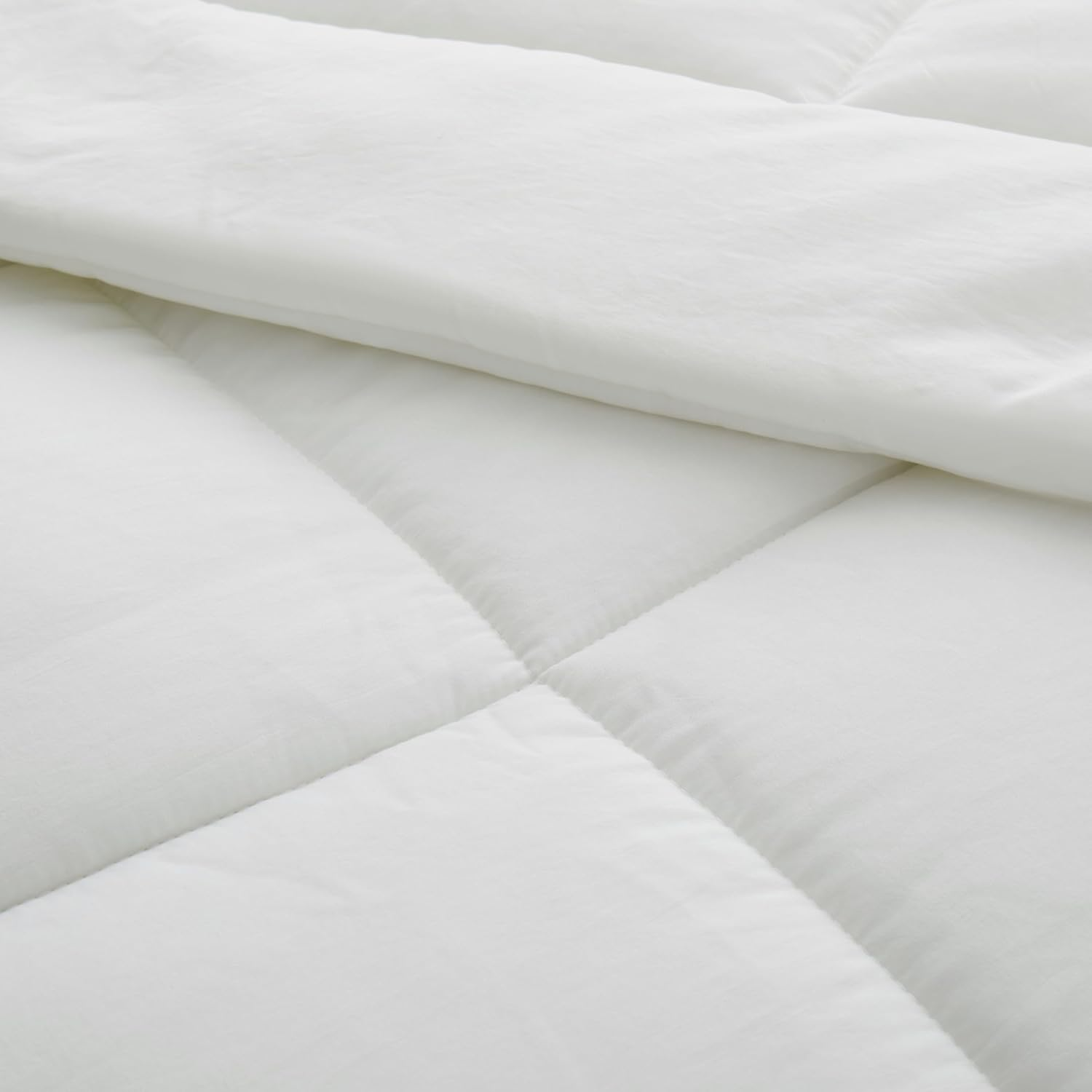 300GSM Ultra Soft Microfibre Quilt, Single Quilt Bedroom Lightweight and Breathable Quilt Comforter for All Seasons (140 * 210Cm, White) image number 5