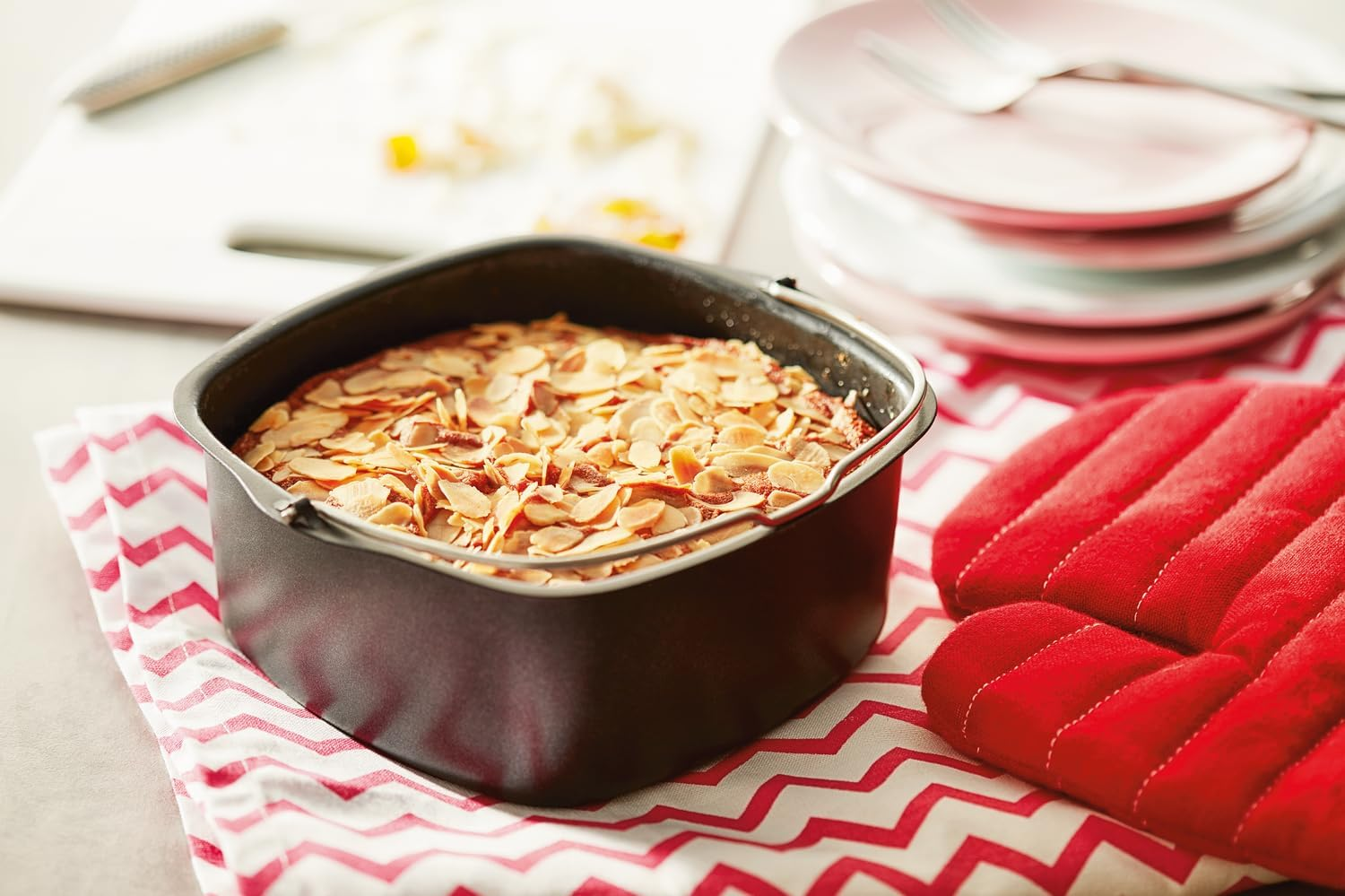 Philips HD9925/01 Baking Kit for Airfryer (Baking Mould and Muffin Cases) image number 3