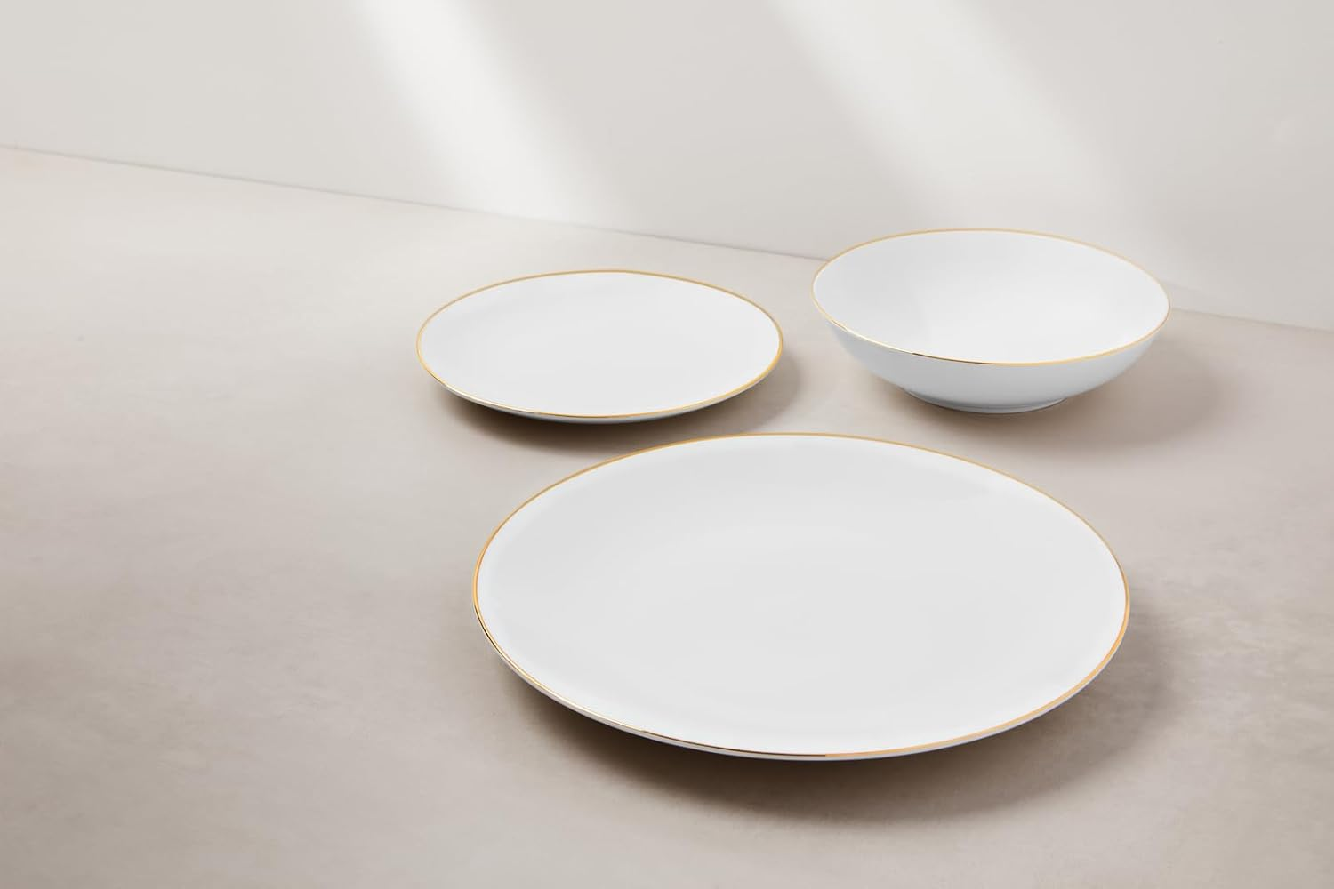 Maxwell & Williams White Gold Coupe Dinner Set 12Pc Gold Gift Boxed image number 6