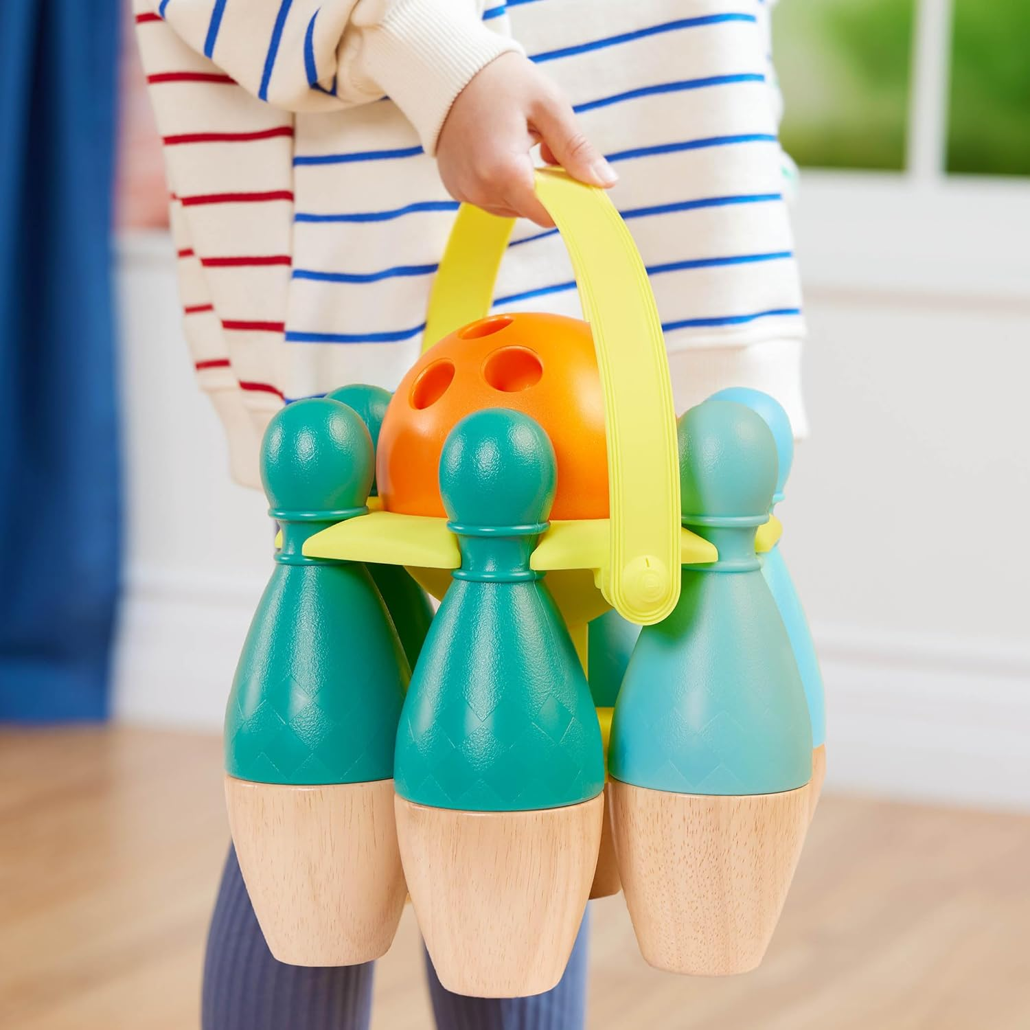 B. Toys &ndash; Kids Bowling Set &ndash; 6 Pin & Ball &ndash; Wooden Pins & Carry Caddy &ndash; Family Activities & Games &ndash; 2 Years &ndash; image number 4