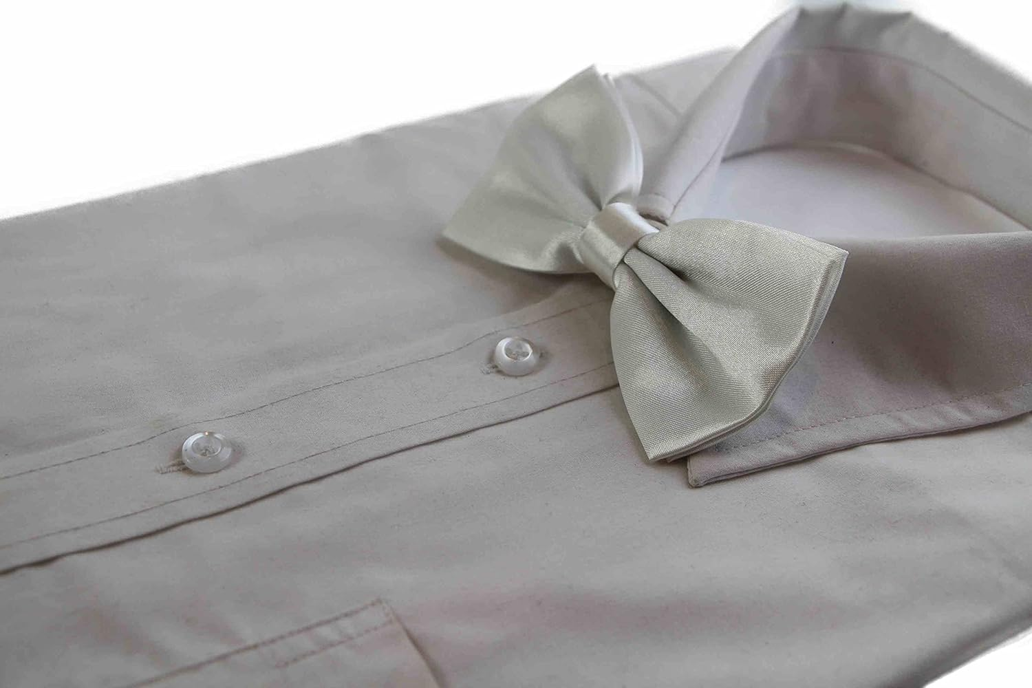 Mens Ivory Solid Plain Colour Bow Tie image number 1