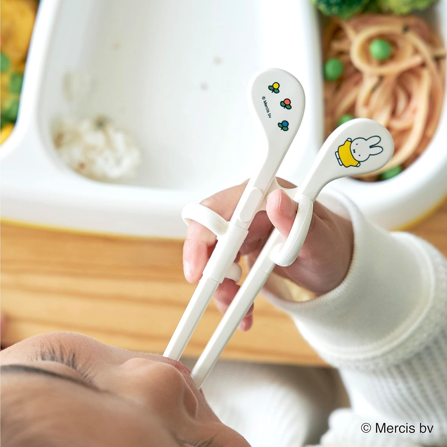 Edison Mama Edison Chopsticks Mini Series, for Ages 1.5 - 5.5 Inches (14 Cm), Right Hand, Miffy, White