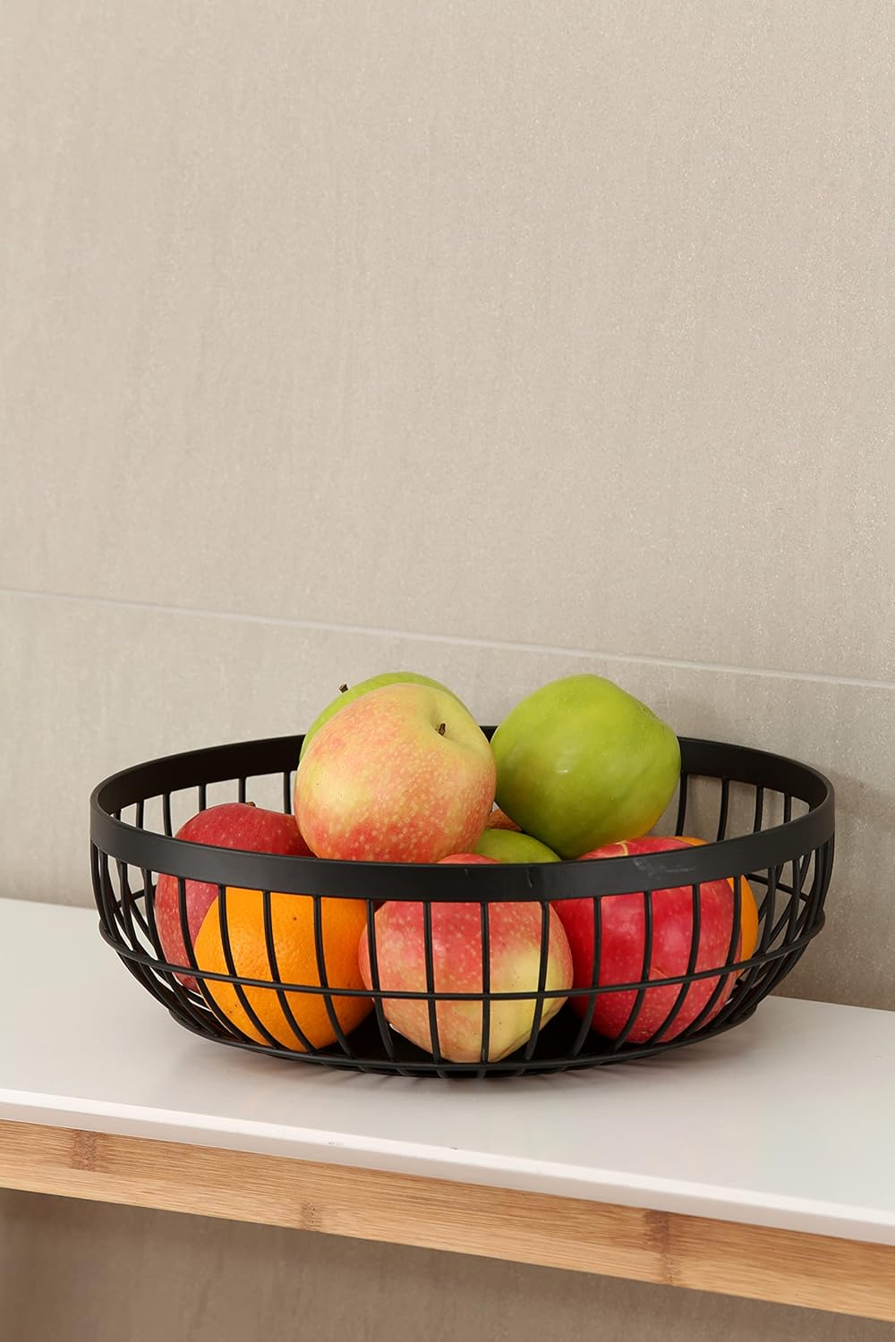 L.T. Williams Fruit Bowl round Black image number 1