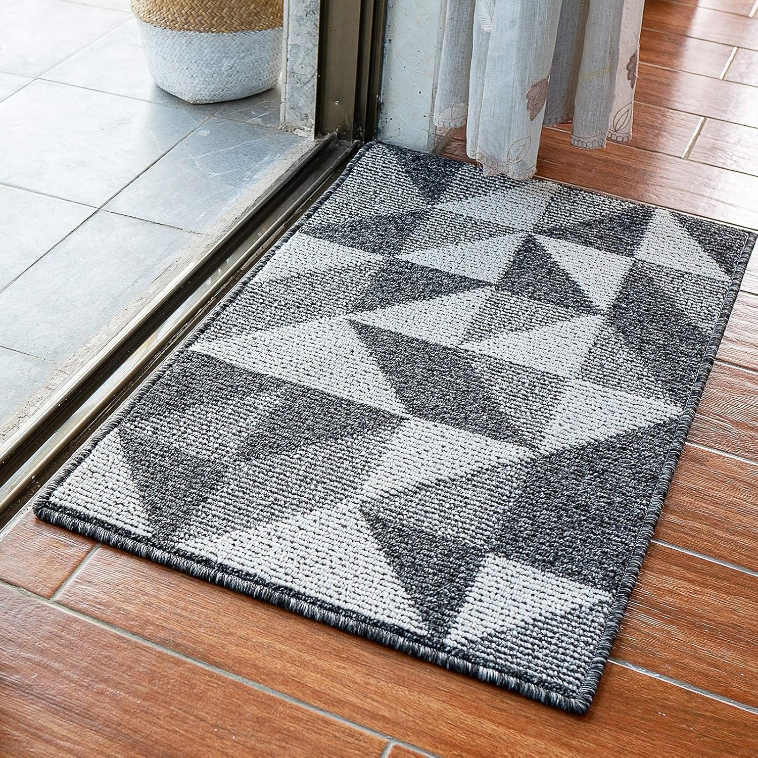 Morgantag Indoor Entrance Mat 17.5"X47.5", Non-Slip Absorbent Dirt Trapper Rug, Kitchen Rug, Front Door Mat, Machine Washable, Gold