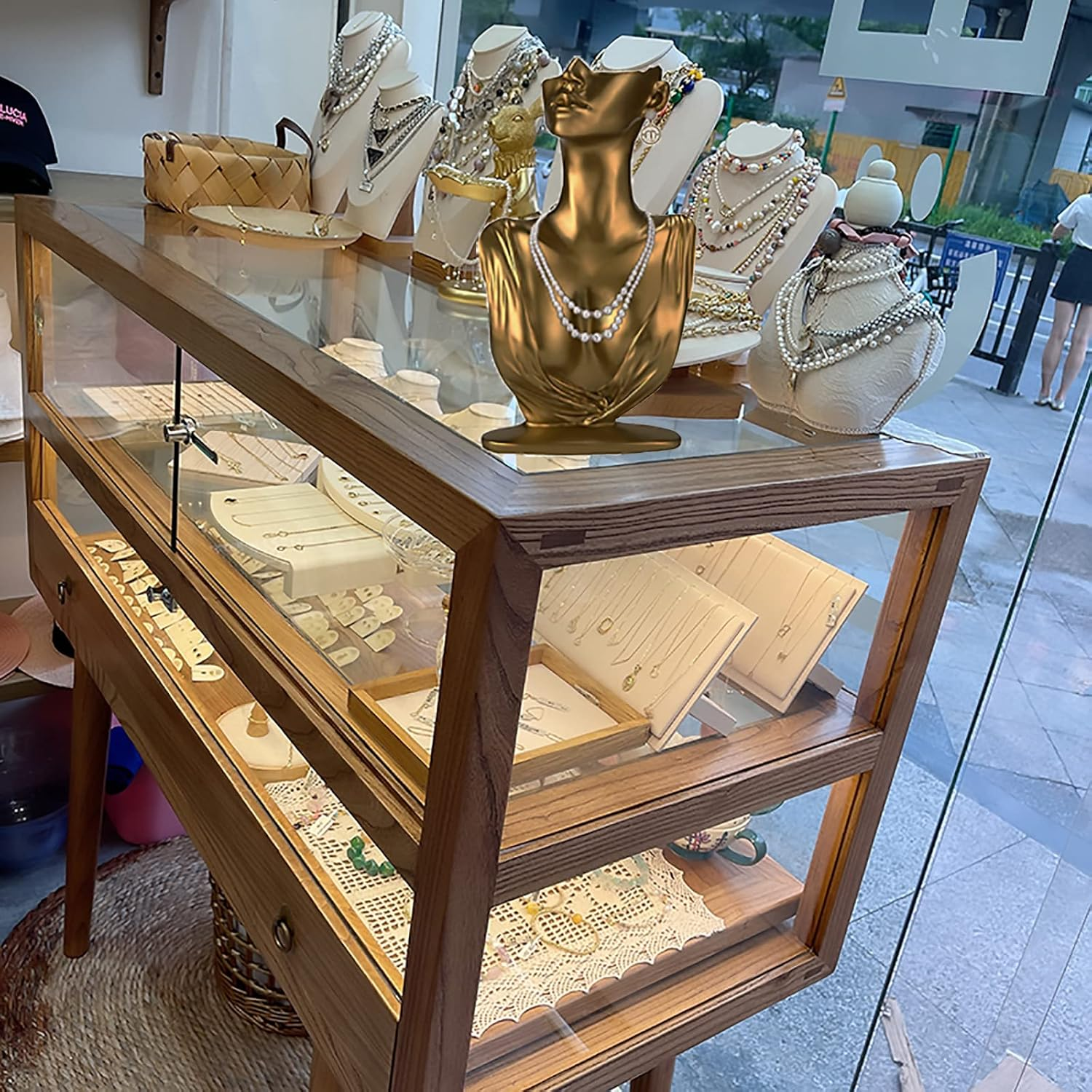 Papinimo Resin Jewelry Mannequin Bust Necklace Display Earring Pendant Chain Display Stand Model Holder for Shows Selling Home Decor, Gold Color - Black image number 2