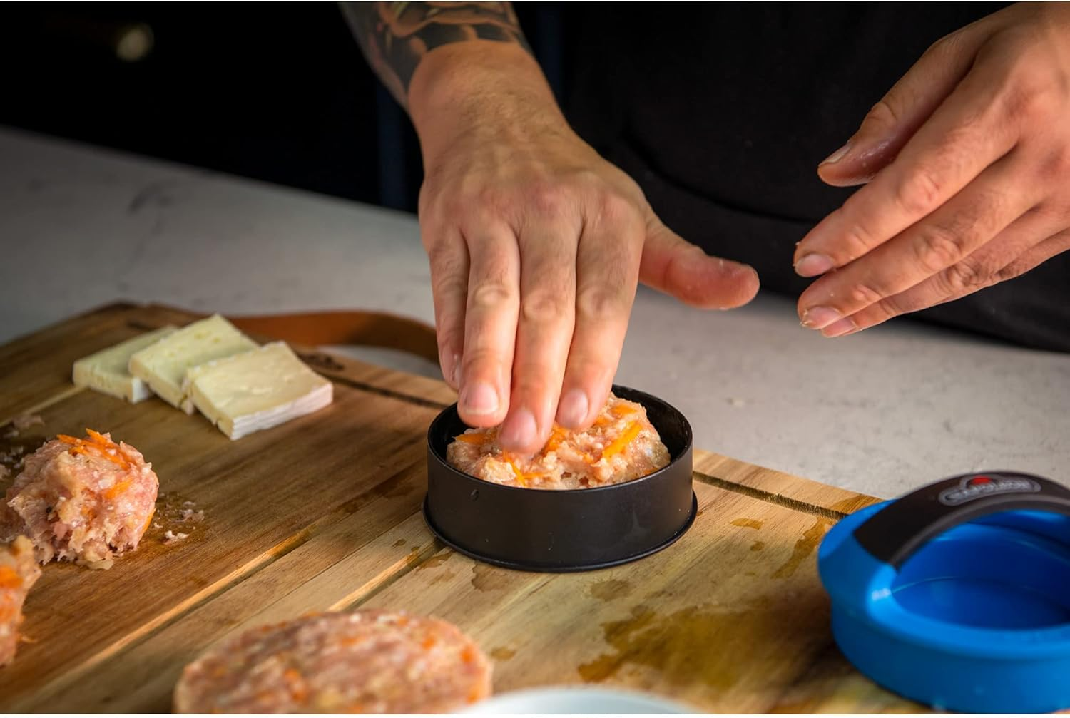 Napoleon Gourmet Burger Press Kit image number 5