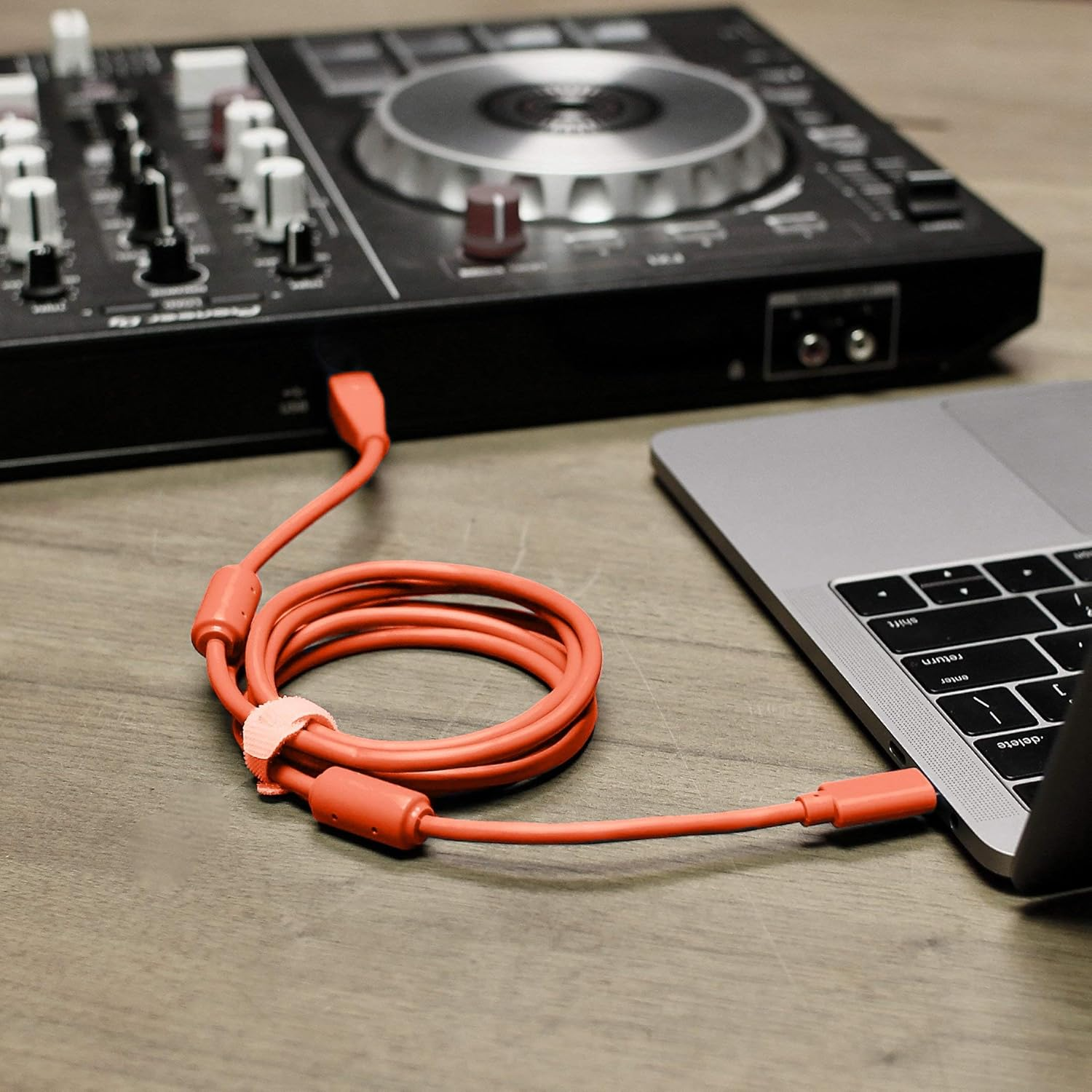 DJ Techtools Chroma Cables: Audio Optimized 1.5M USB-C to USB-B Cable with 56K Resistor (Neon Orange, 1.5M) image number 1