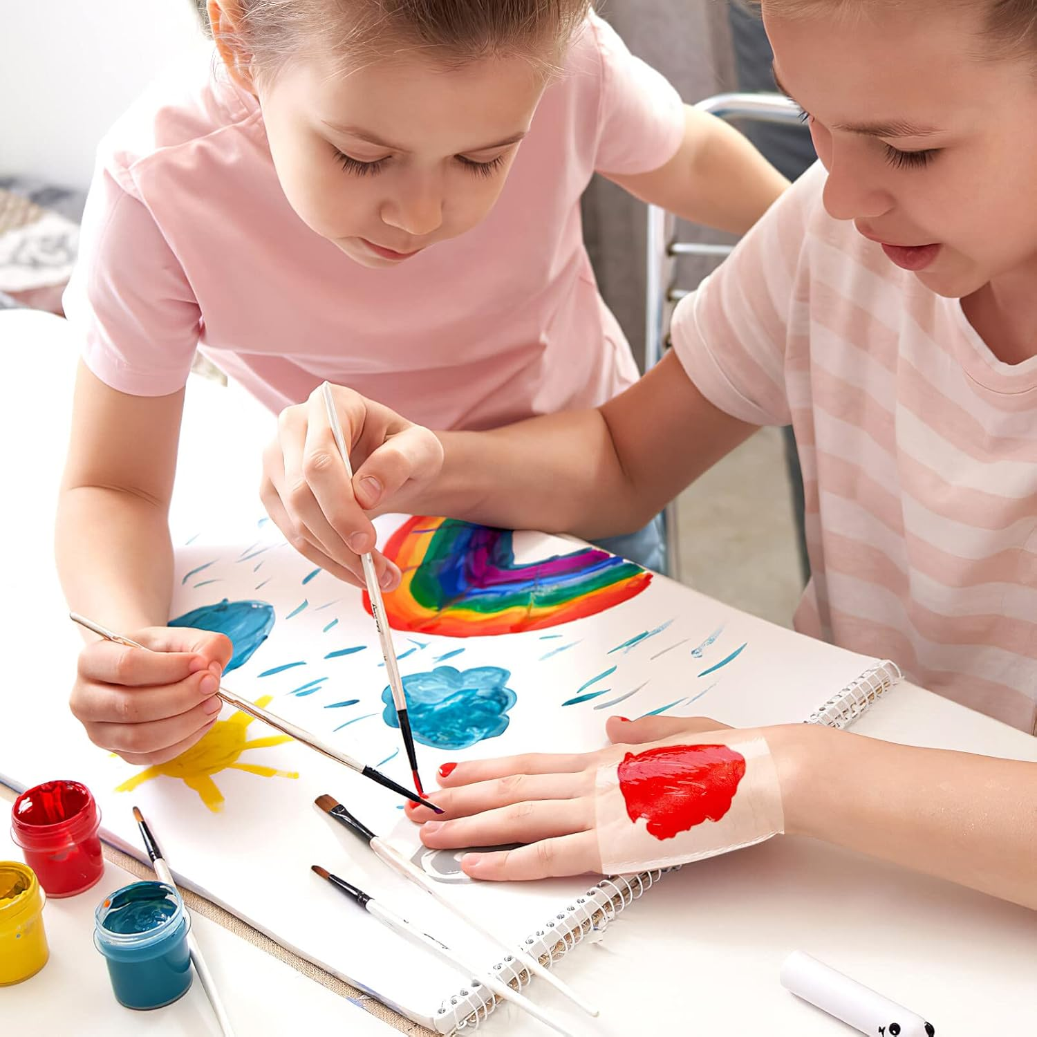 Lurrose 100Pcs Makeup Hand Palette, Makeup Mixing Palette Single Use Adhesive Palettes Disposable Makeup Mixing Tray for Makeup Artist image number 2