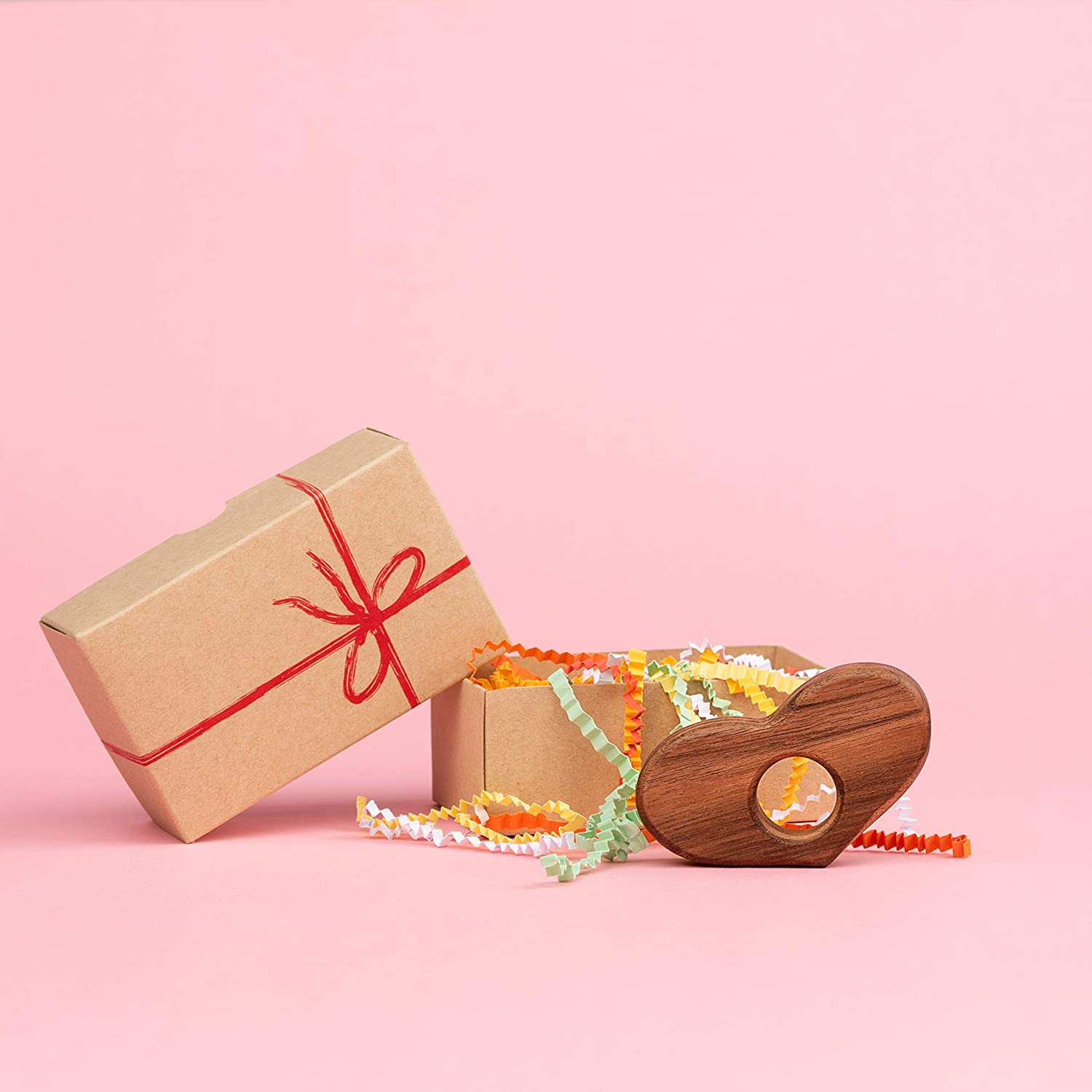 TILISMA Book Page Holder &ndash; Handmade Wooden Heart Reading Accessories (Small) image number 1