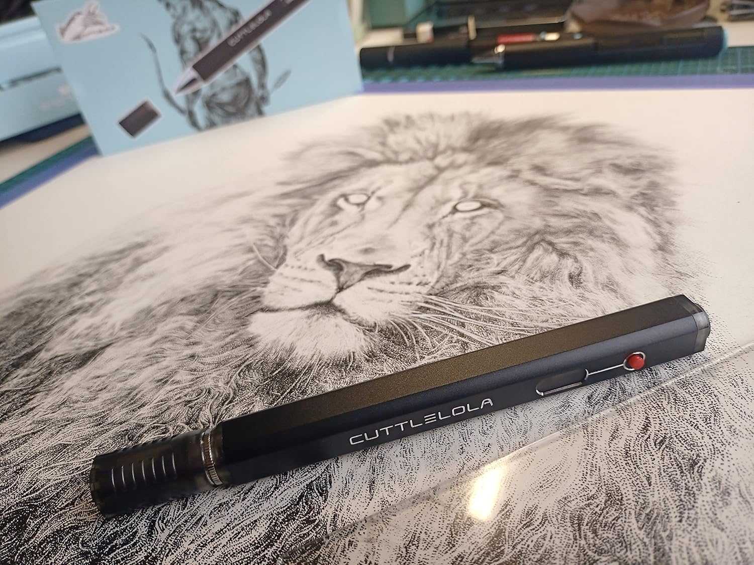 CUTTLELOLA Electric Dotspen II - the Black Knight, Rechargeable Pen for Artists, Hobbist, Tatooist. Use Electric Pen for Managa, Sketching, Stippling, Pen and Ink Drawing,Doodle Etc. image number 6