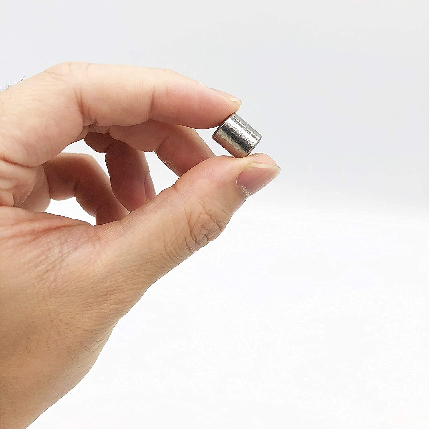 3.25 Ounce Cylindrical Tungsten Weights Steel Weights for Pinewood Derby Cars, 4 Different Sizes of Cylinders with Case to Speed up Your Car image number 3