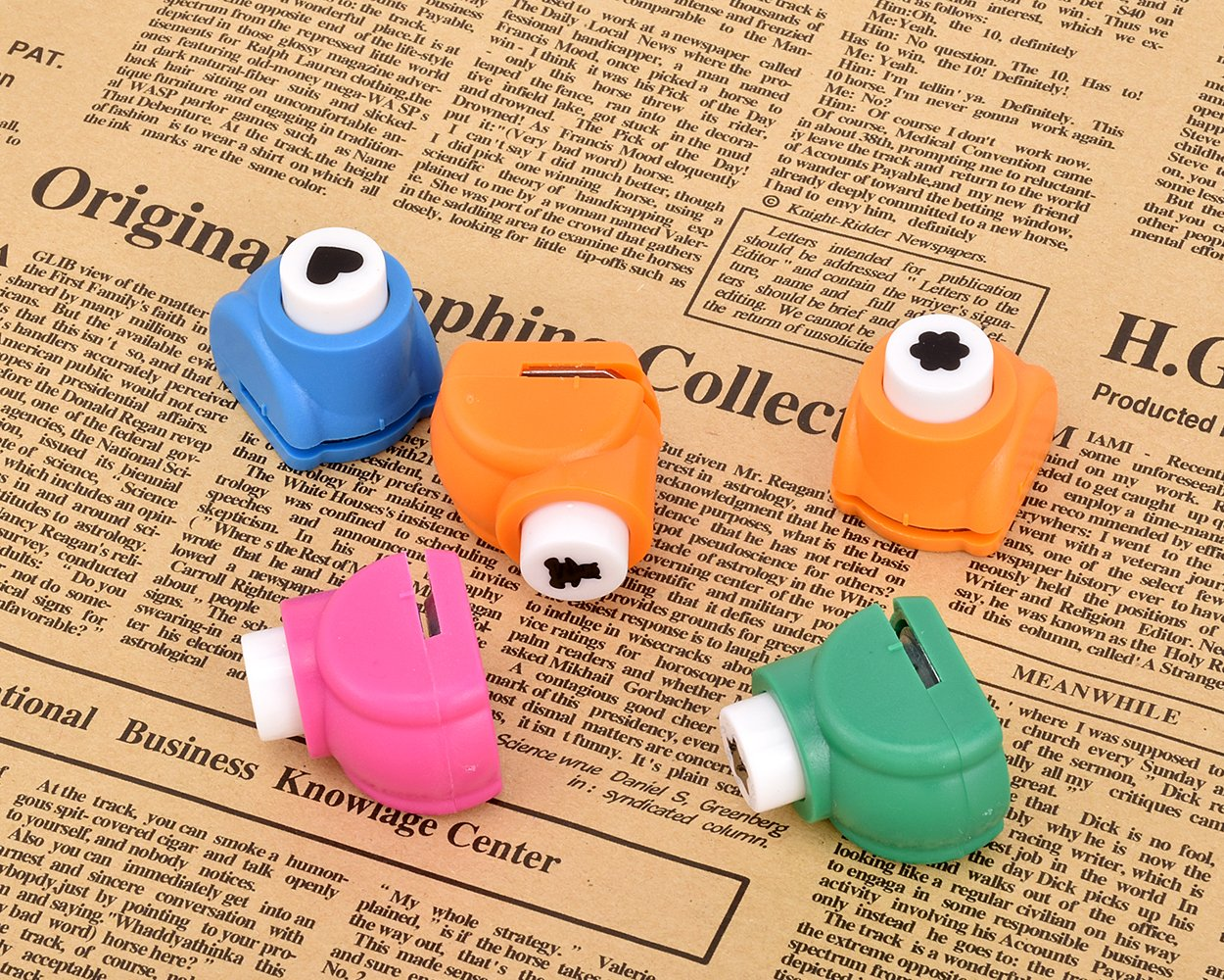 DS. DISTINCTIVE STYLE 5 Pcs Paper Punch Set Shaper Cutter Hole Punch Scrapbook Cards Craft Photo Album DIY Festival Papers and Greeting Cards
