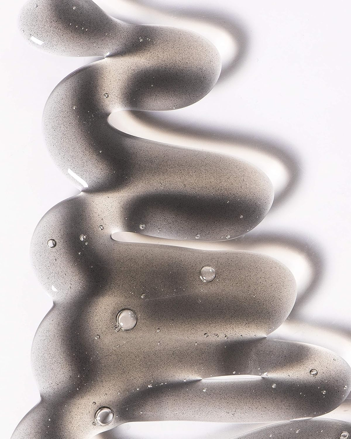 Drybar on the Rocks Clarifying Charcoal Shampoo - 8.5 Oz /250Ml Full Size image number 3