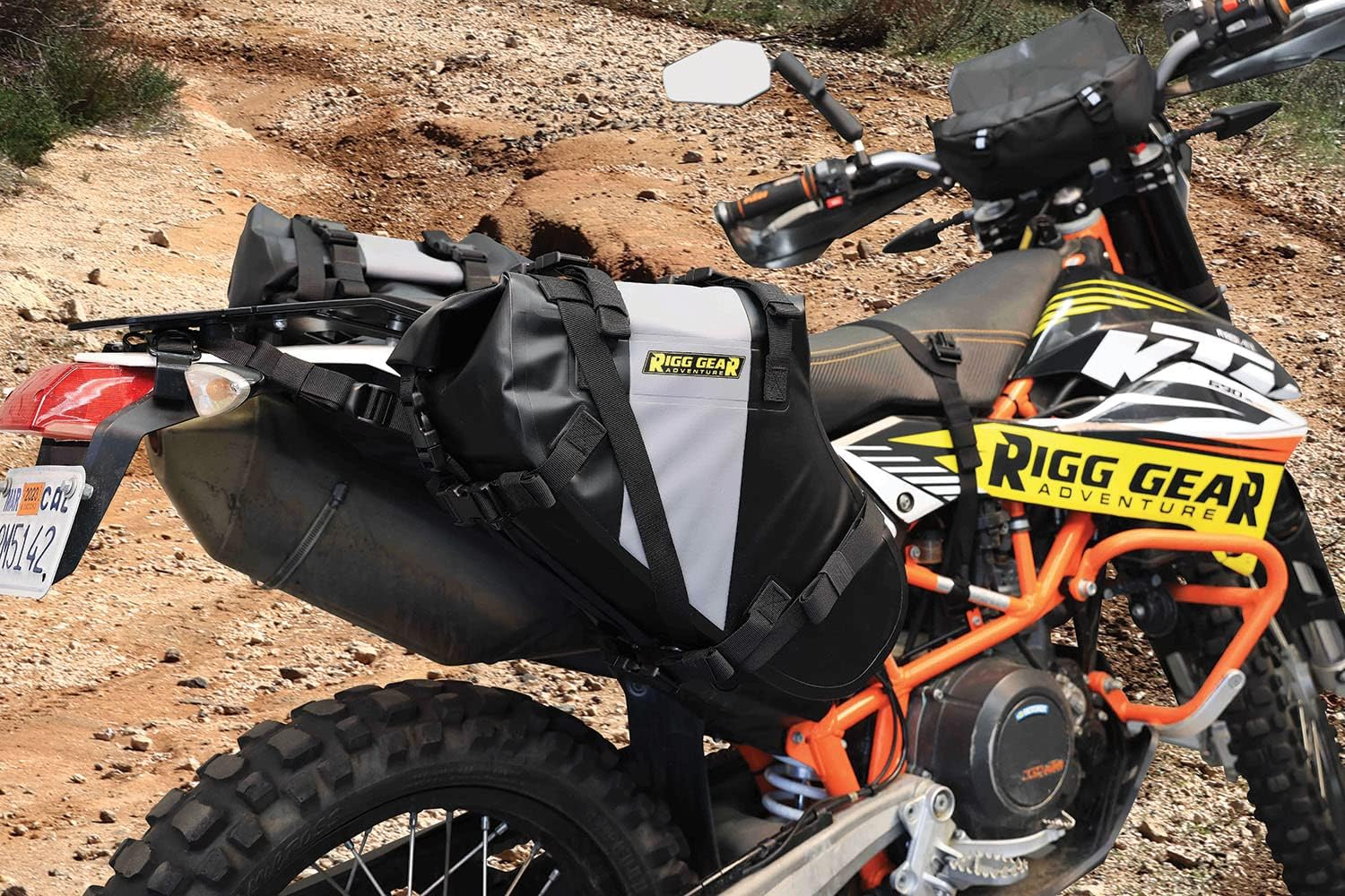 Nelson-Rigg Waterproof Rackless Hurricane Dual Sport Saddlebags. Lightweight, Soft Sided, Fits Most Dual Sport/Enduro KTM Honda Yamaha & Suzuki Models. 14L per Side image number 4