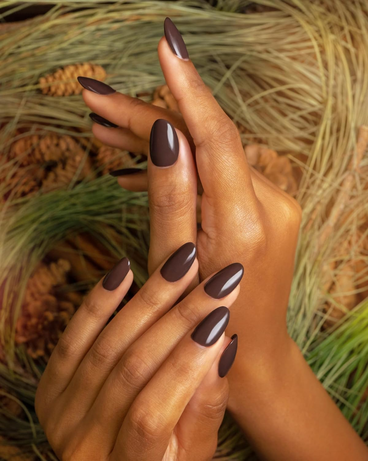 Hand & Nail Harmony Harmony Gelish, Acrylic Dip Powder Want to Cuddle? - Burgundy Red Creme image number 4