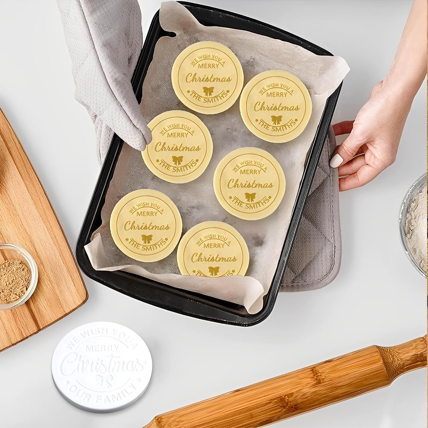 Christmas Cookie Stamp, Christmas Cookie Mold with Unique 3D Raised Design, Merry Christmas Stamp, Suitable for Fondant round Cookie Baking Stamp Cupcake Topper Biscuit Cutter image number 4