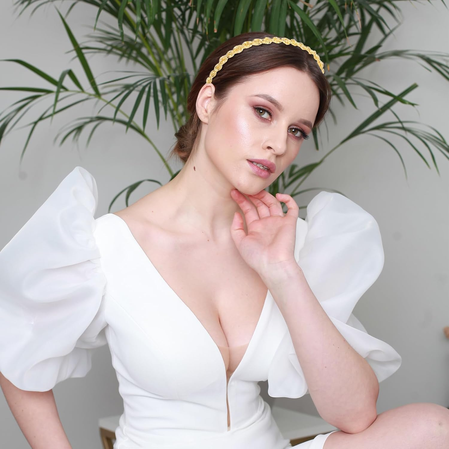 Gold Headband, Sparkly Elastic Metal Headband for Women Fashion Wedding Headpiece Jewelry Hair Accessories for Festival Prom Party image number 4