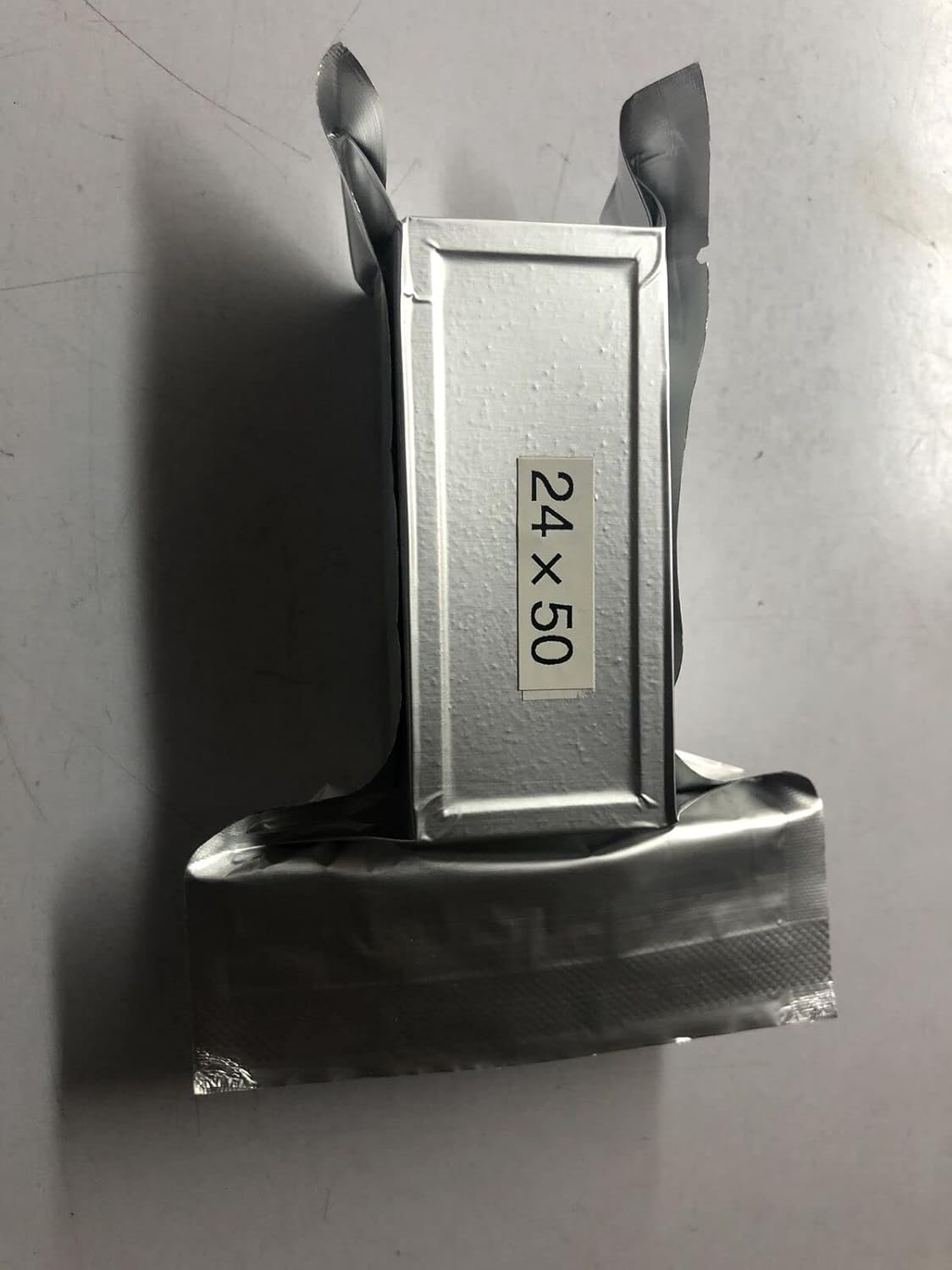 Microscopes Equipment Microscope Rectangle Microscope Cover Glass 24X32Mm/24X40Mm/24X50Mm/24X60Mm 100Pcs/Box Coverslips for Specimen Preparation(24X40Mm)