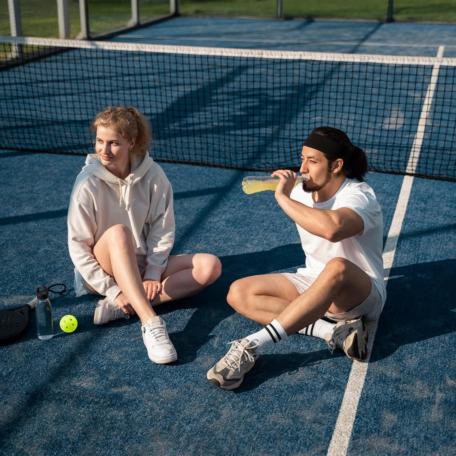 TEAONE Outdoor Pickleballs, 4 PCS High Elasticity & Durable Pickle Balls for All Style Pickleball Paddles (40 Holes) image number 1