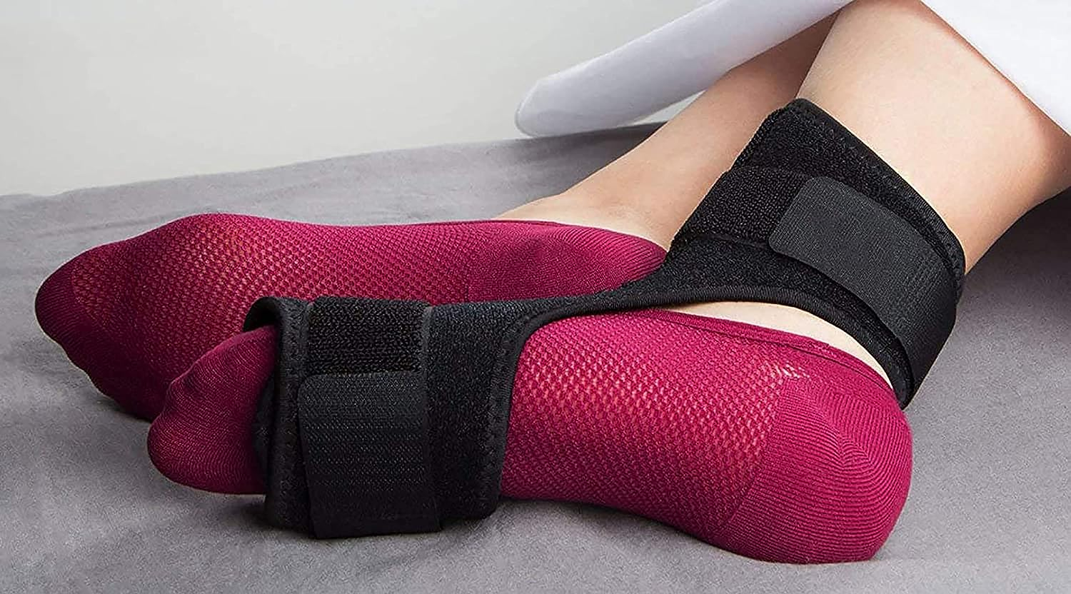 Plantar Fasciitis Night Splint - Drop Foot Support Brace - Dorsal Plantar Fasciitis Splints for Right or Left Foot. Support Sleep, Arthritis, Tendonitis, Dorsal, Heel Calf Stretcher, Men + Women image number 1