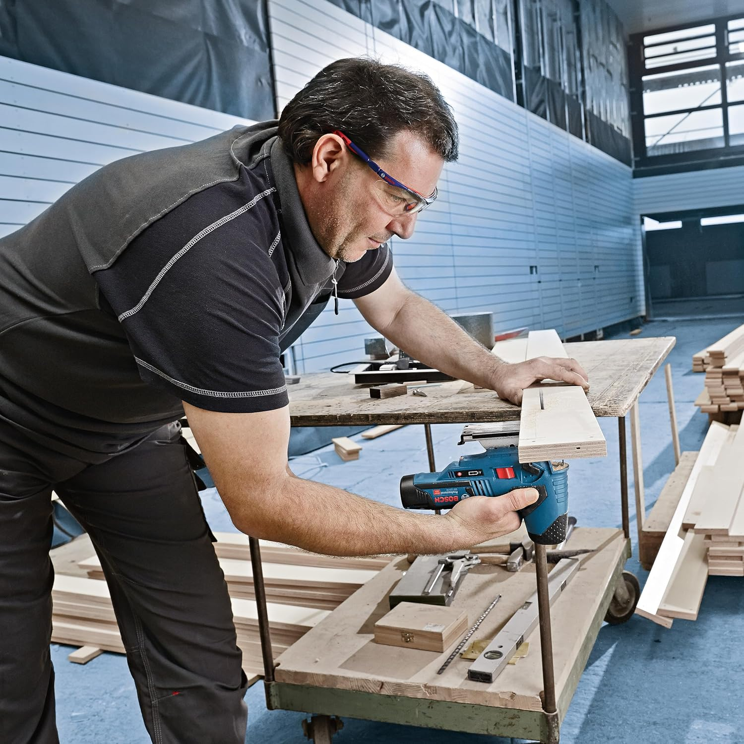 Bosch Professional 12V System GST 12V-70 Cordless Jigsaw (2 X Saw Blades, Glide Shoe, Anti-Splinter Guard, Cutting Depth in Wood: 70 Mm, excluding Batteries and Charger, in Carton)