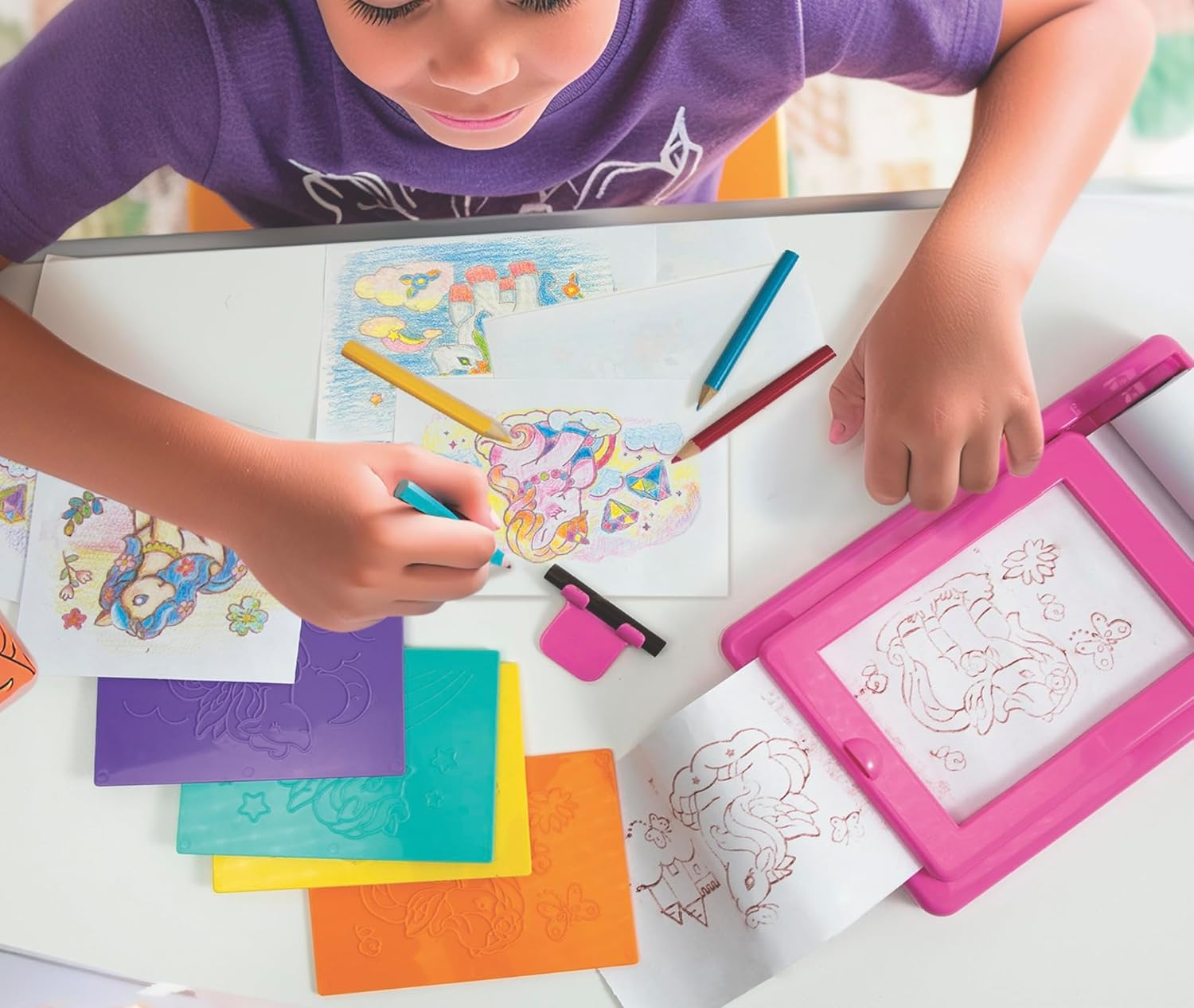 4M Kidzmaker Unicorn Rub Art Studio Arts and Crafts Kit image number 1