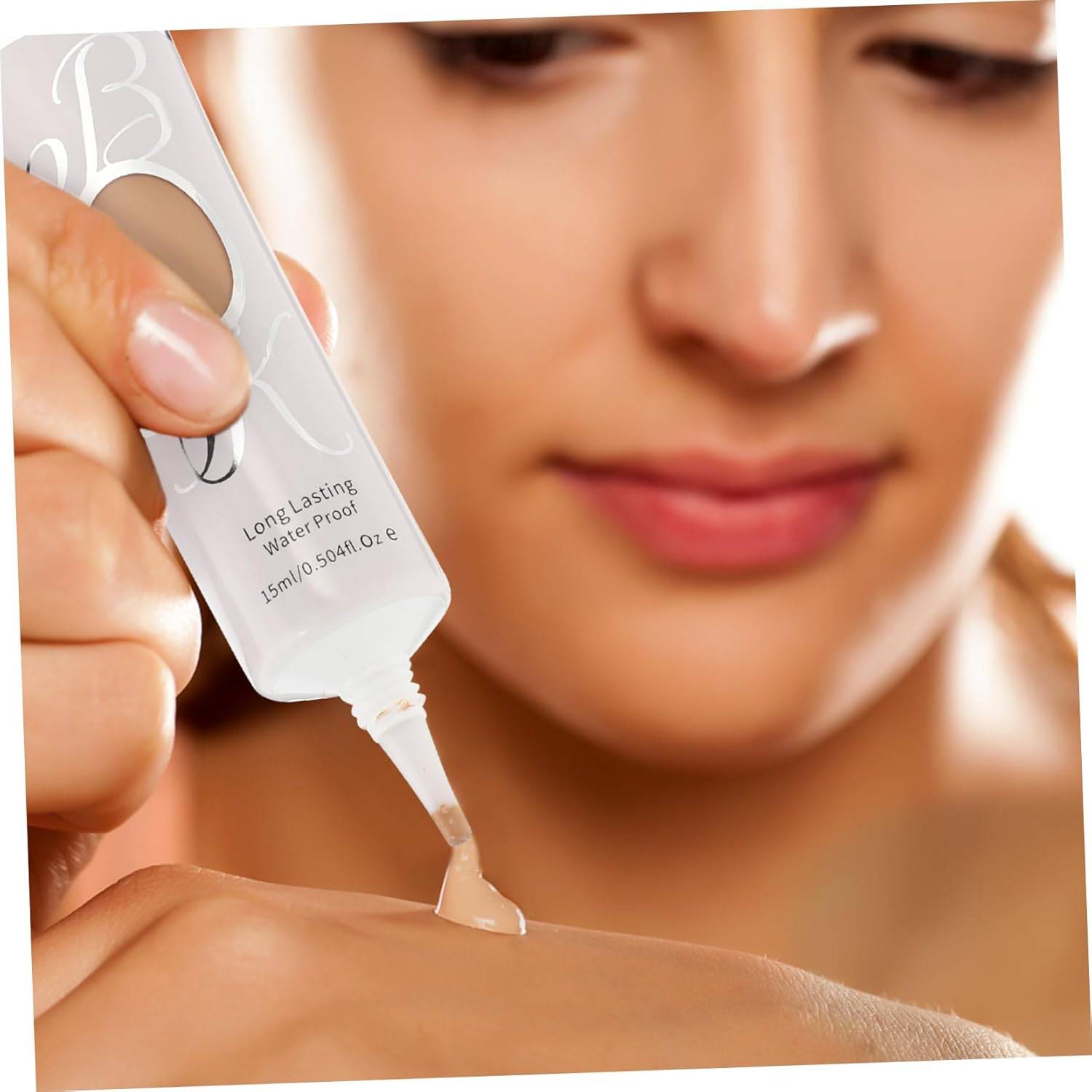 MUSISALY Eye Shadow Primer Cream Makeup Base for 24 Hour Wear Liquid Formula for Concealing Eyelid Veins and Matte Finish image number 2