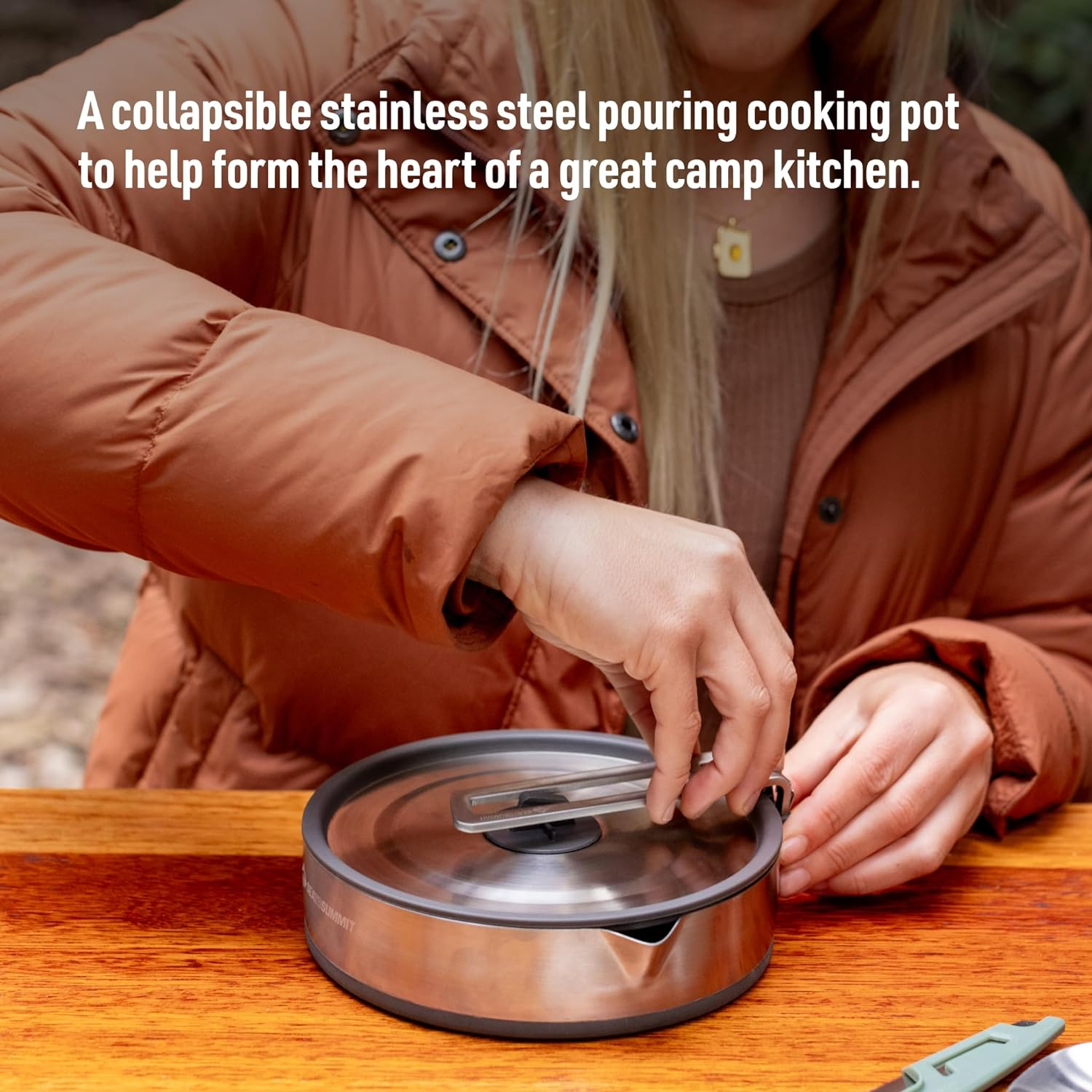 Sea to Summit Detour Stainless Steel Collapsible Pouring Pot, Beluga, 1.8 Litre Capacity image number 6